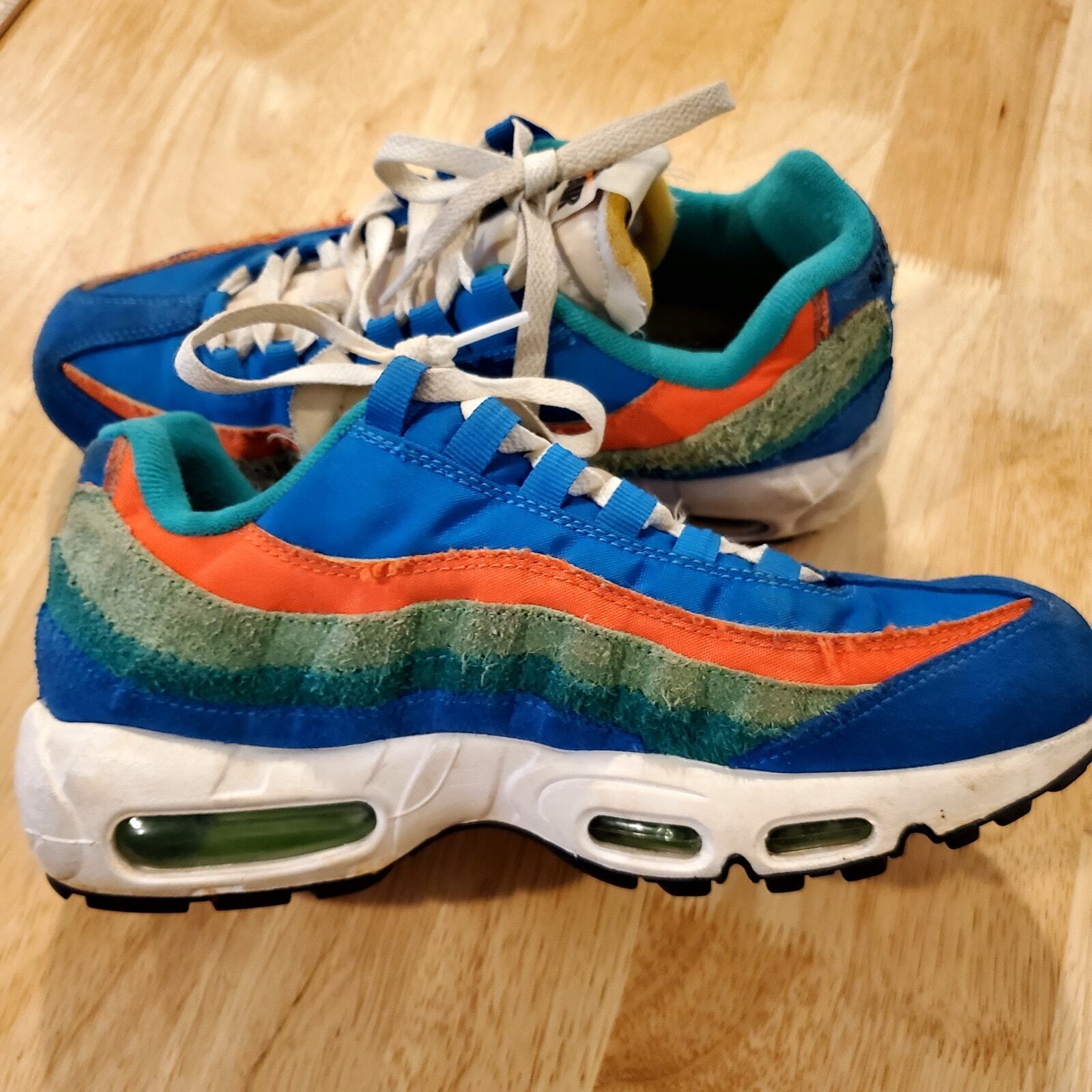 Nike Air Max 95 SE (DH2718-400) - "Running Club" Size 7.5 Green Blue Orange