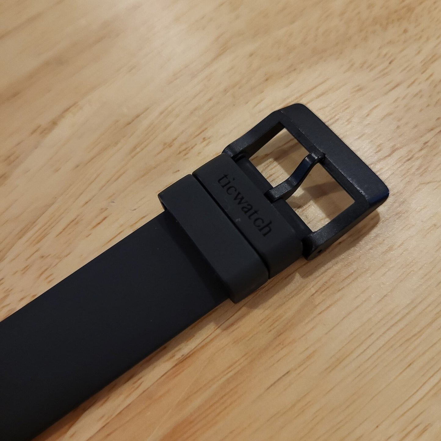 Mobvoi TicWatch E Smartwatch Black wearOS 2017