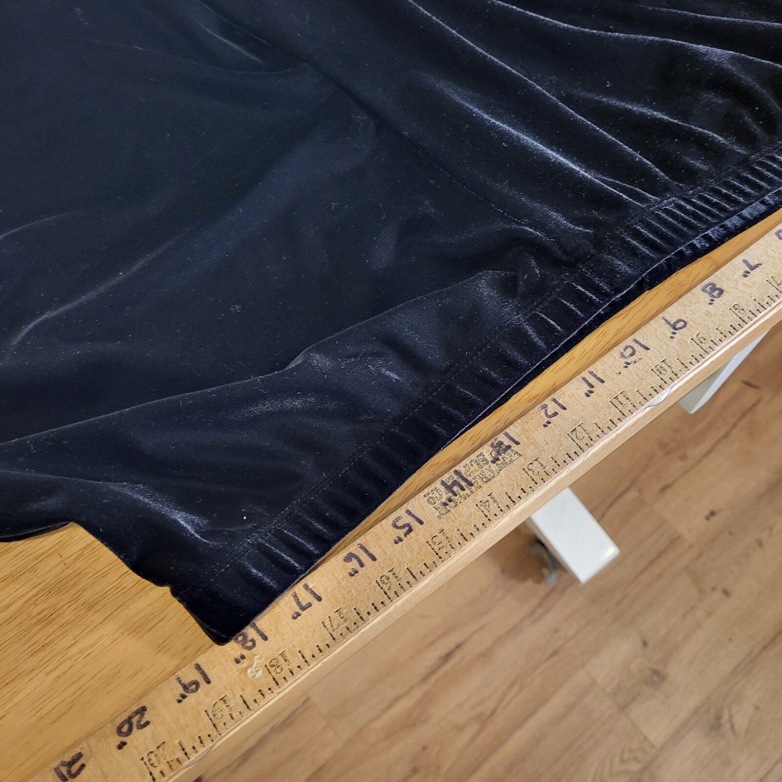 Chicos Travelers Collection Black Velvet Ankle Pants Elastic Waist 3 36" Waist 