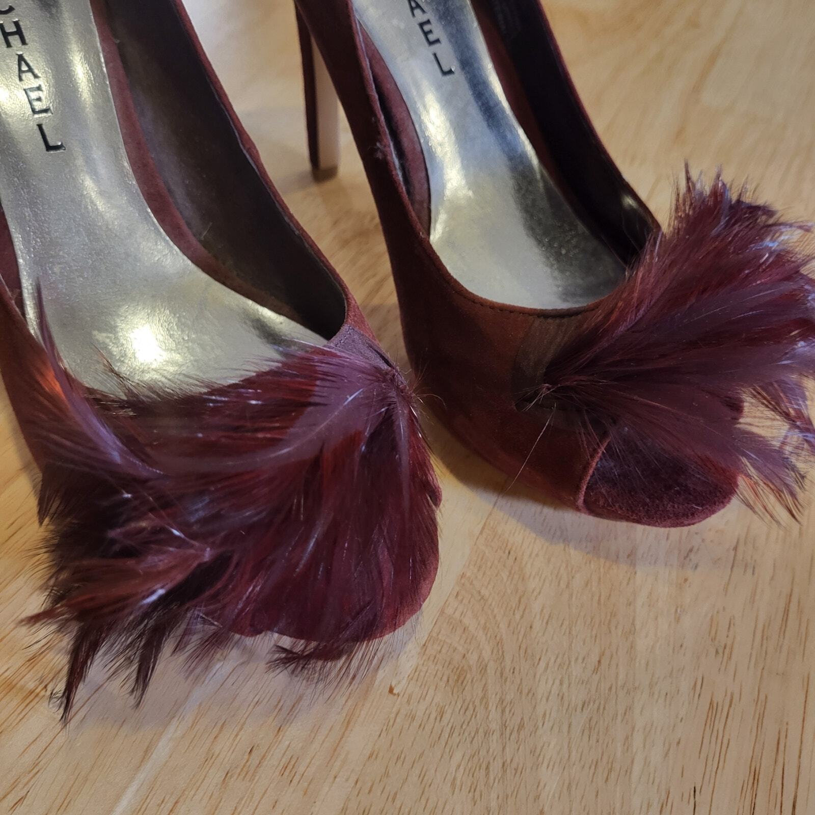 Michael Burgundy Pumps Feather Toe Size 7.5 