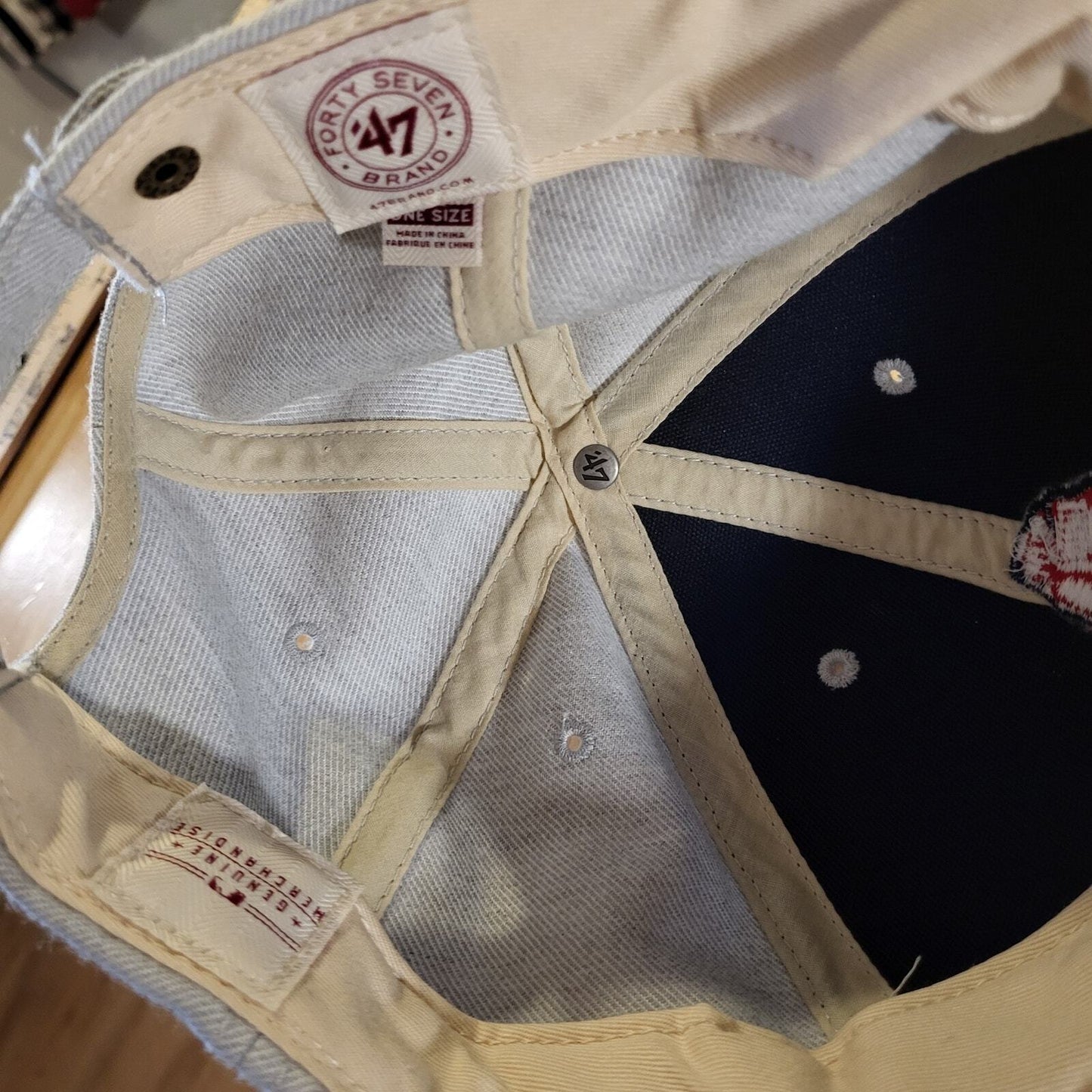 '47 Brand Boston Red Sox Buckle Adjustable Gray & Red Baseball Hat Very Clean