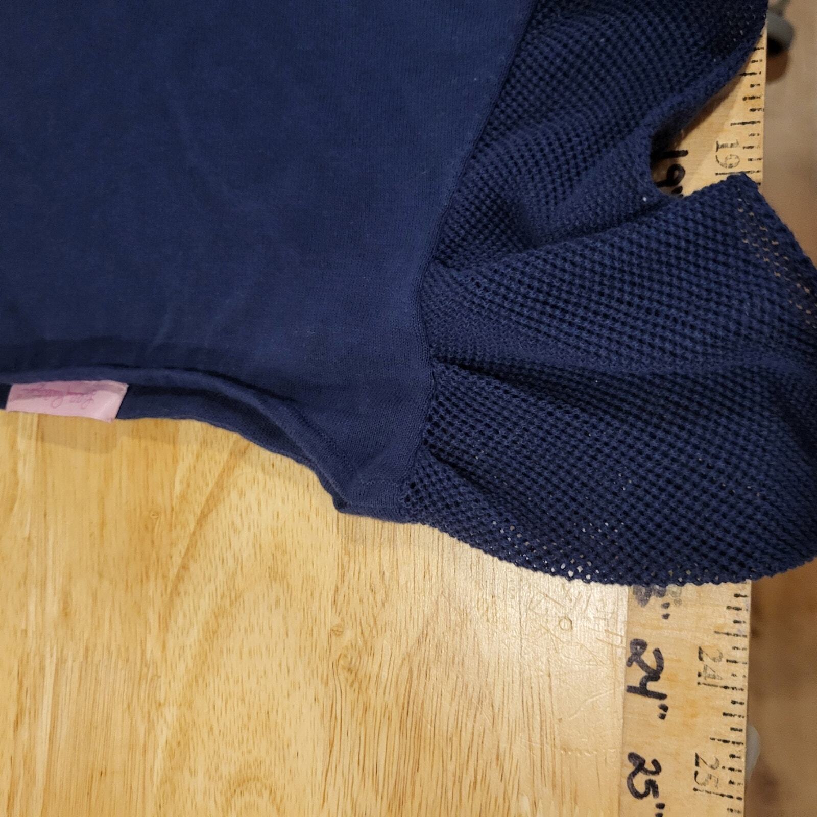 Lilly Pulitzer Jersey Ruffle Sleeve T-shirt 100% Cotton XS (see photo for stain)