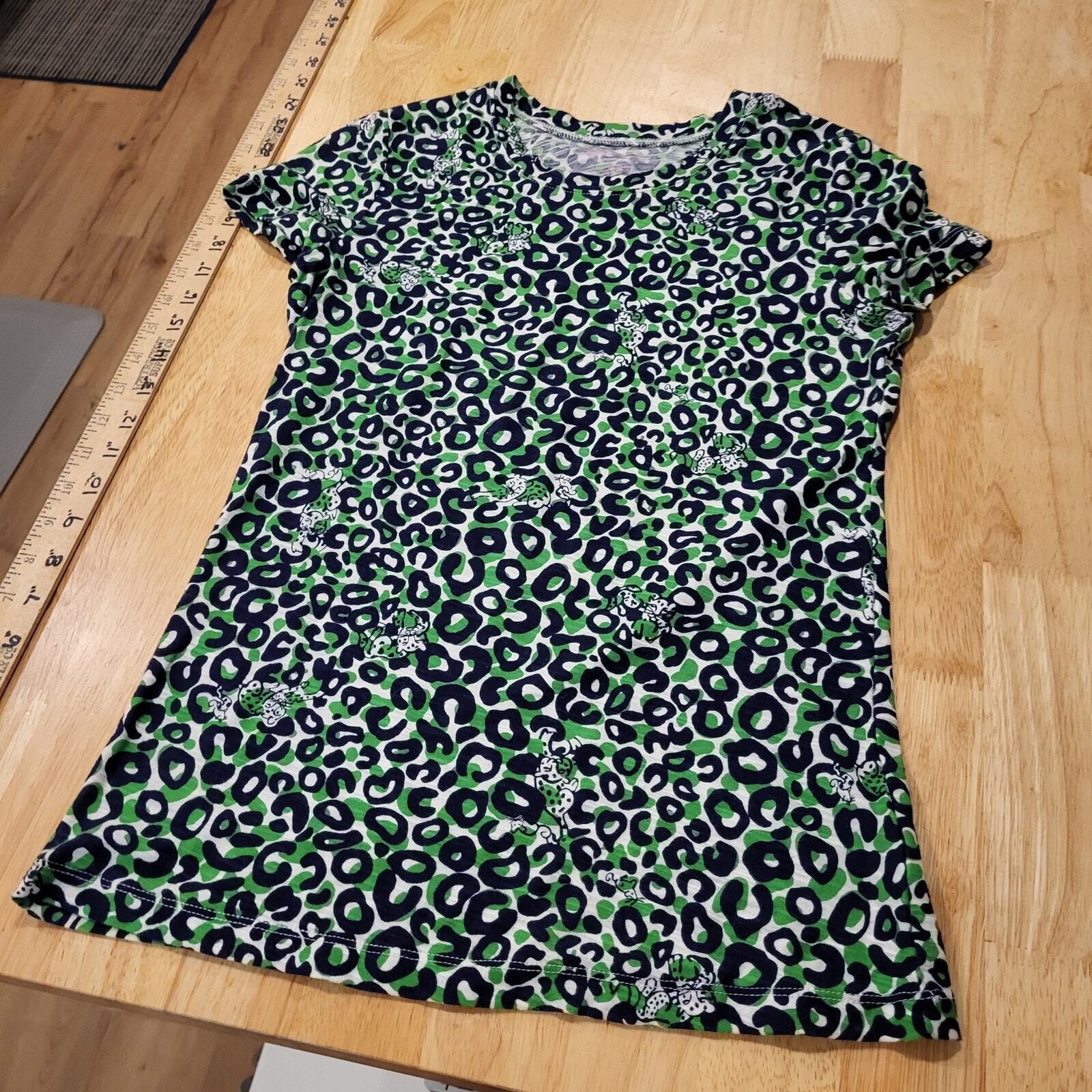 Lilly Pulitzer small leopard print green background 15 in pit to pit