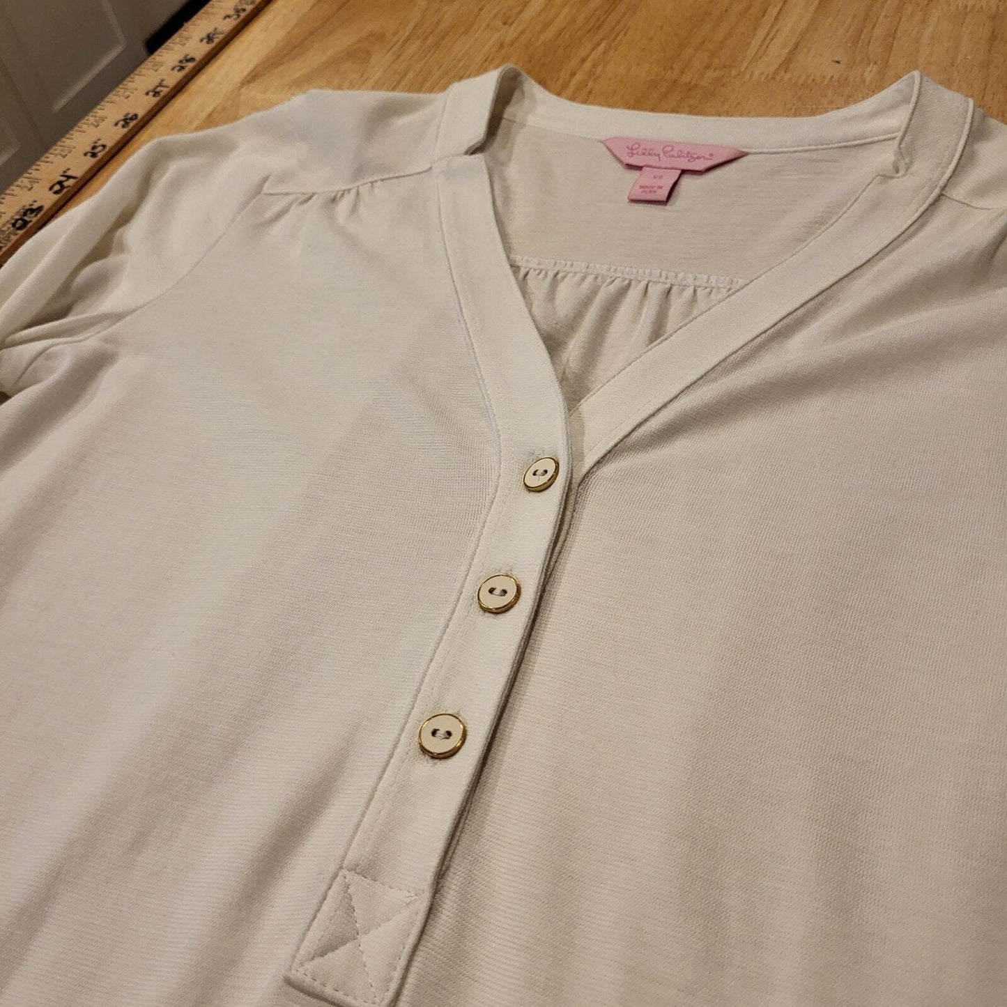 Lilly Pulitzer Jersey Long Sleeve Notch Collar Gold Button Long Sleeve Top XS