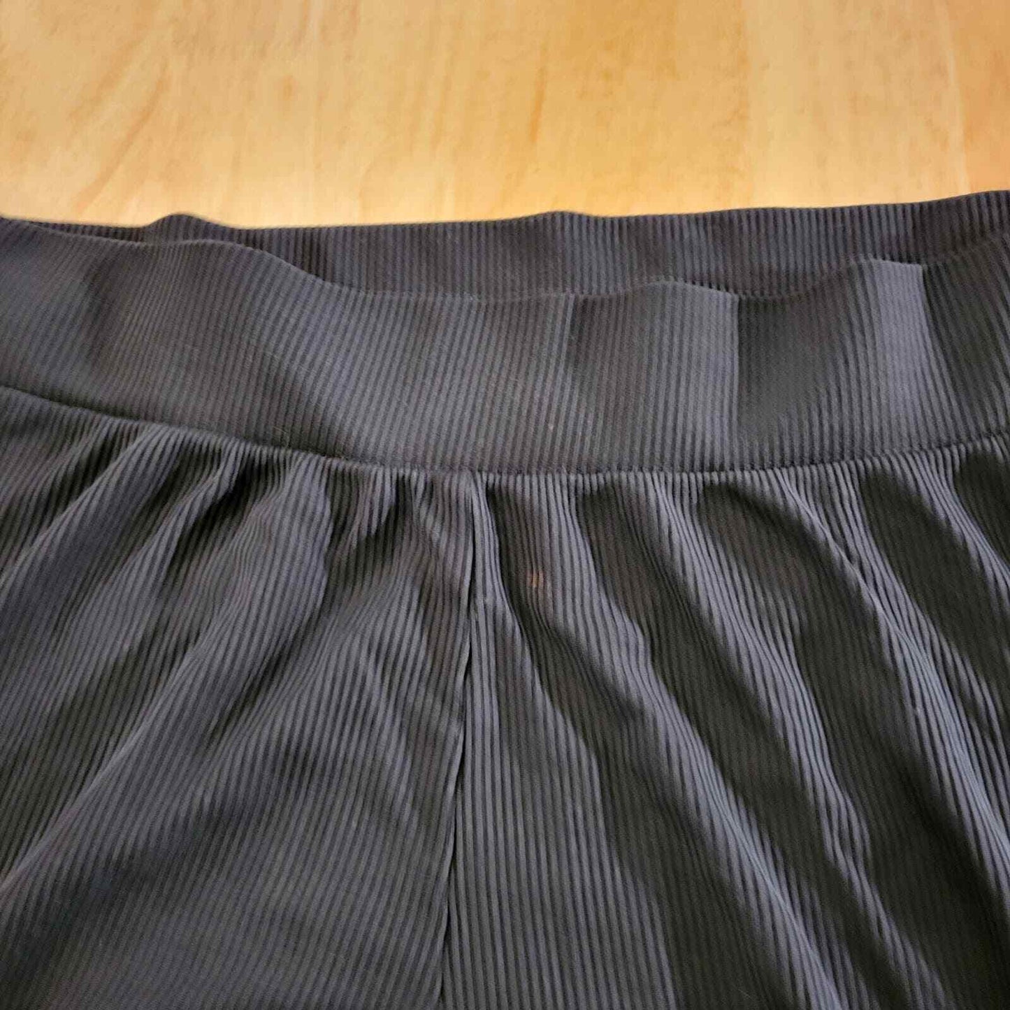 Black Victoria Secret Cuff Ankle Sleep Bottoms Med. 30" Waist 29" Waist to Hem