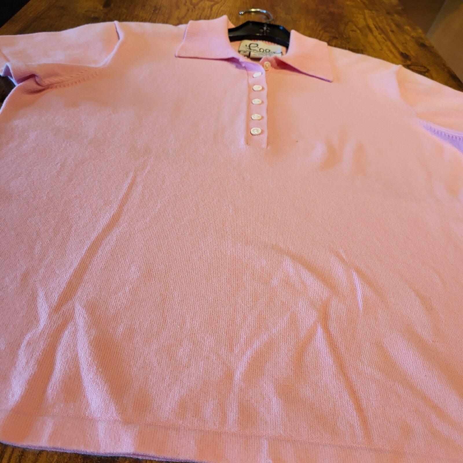 Lilly Pulitzer Pink Cotton Golf Polo Size Medium Collared Stretch Button 19" P2P
