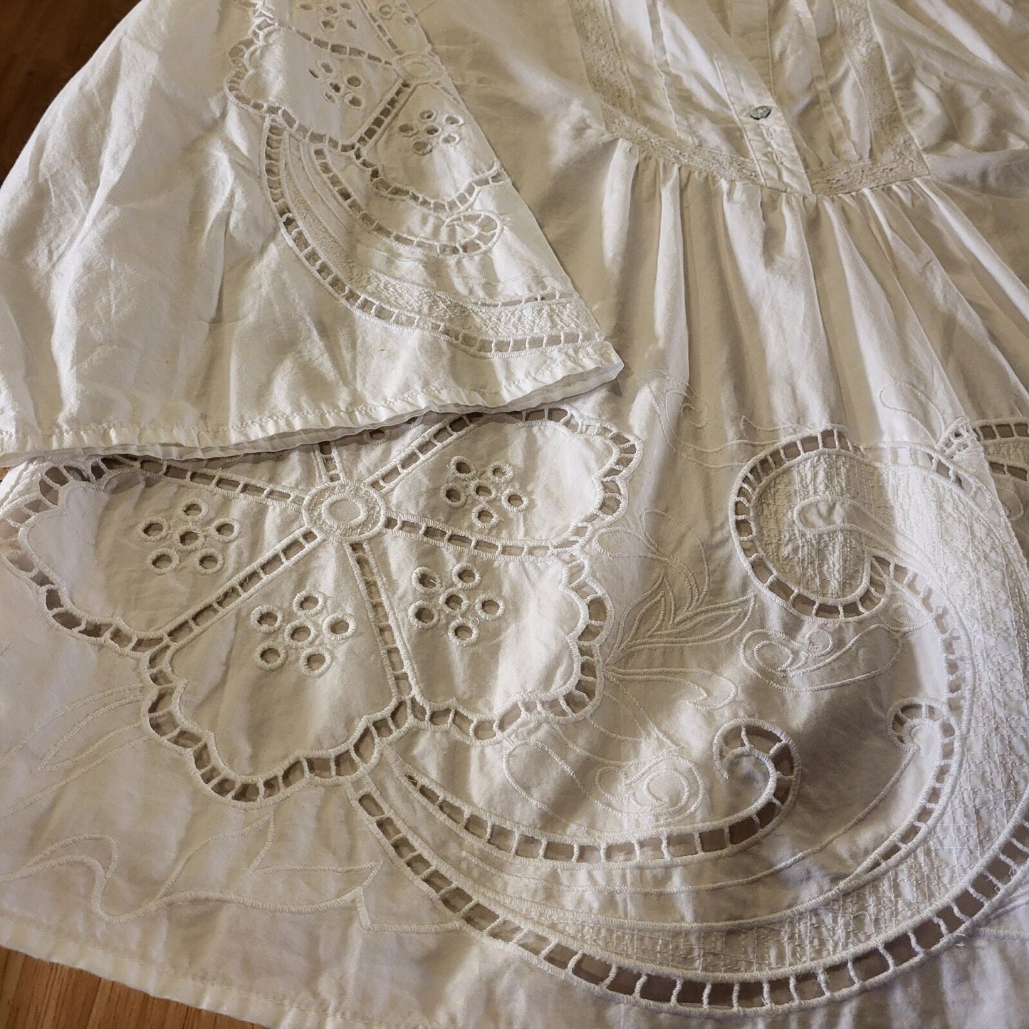 Soft Surroundings White Eyelet Cotton Blouse Pintuck Pleat 3/4" Sleeve XS 
