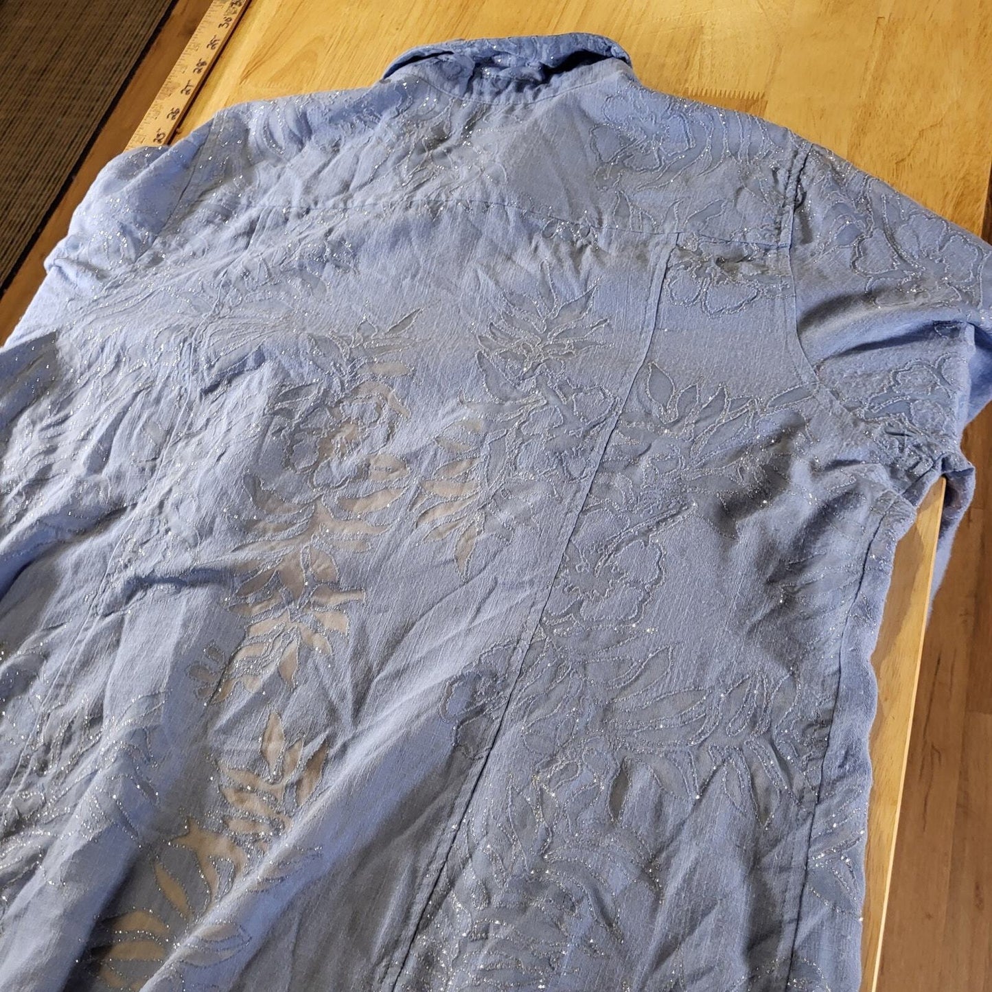 Sag Harbor Blue Metallic Burnout Flor Button Collard Sheer 23" P2P 24" Long 