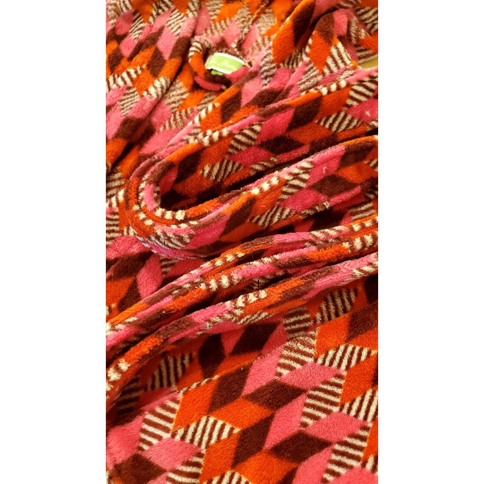 Vera Bradley Geometric Print Fleece Short Robe Pink & Red Soft