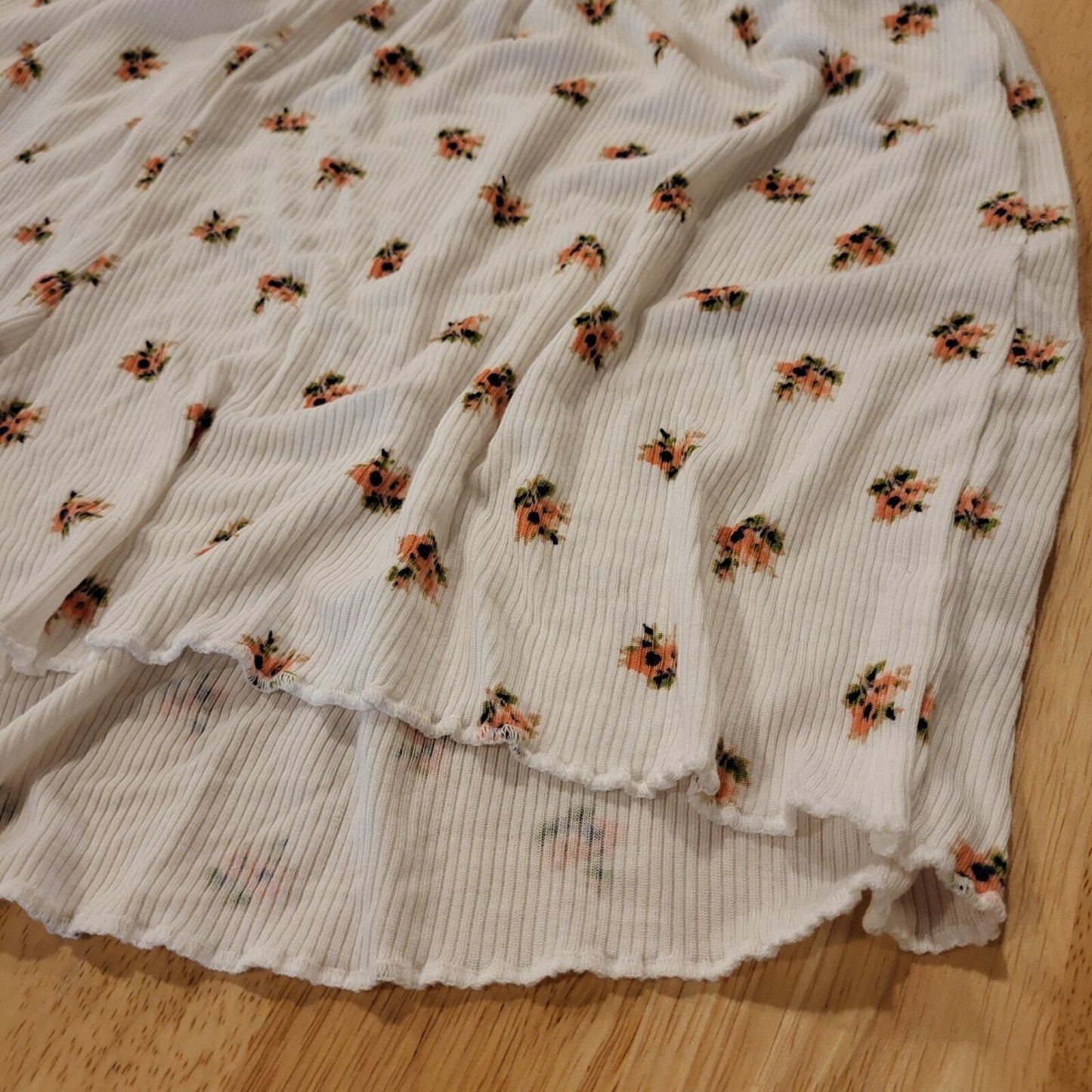 Aerie Soft Ribbed Knit Floral White Shorts Elastic Waist Medium