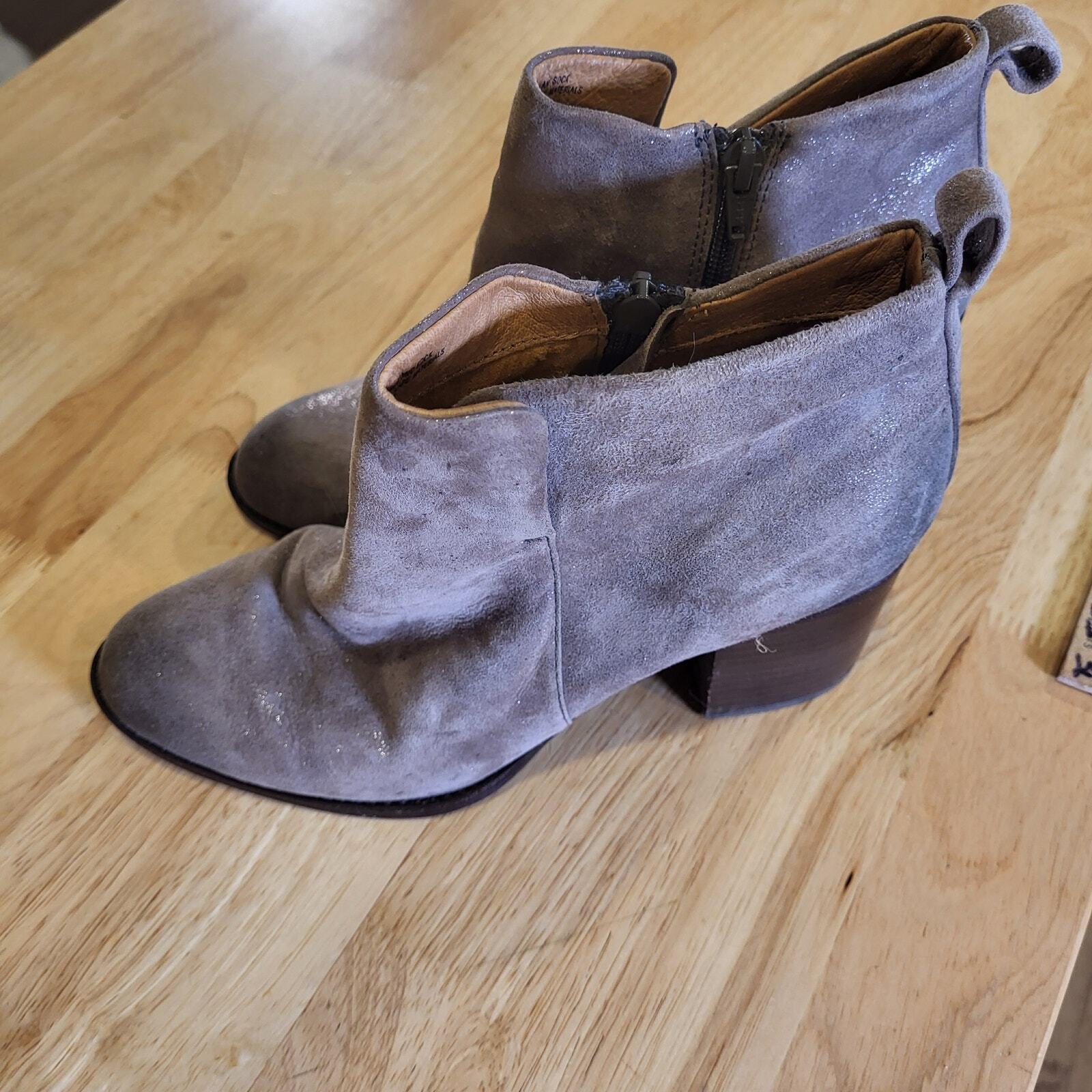 Sofft Metallic Gray Suede Block Heel Booties Size 8