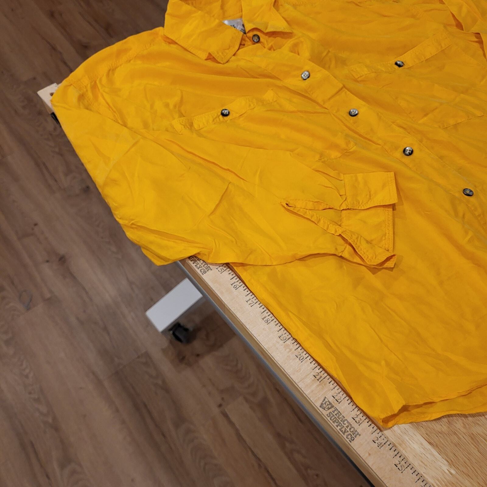 Vintage 100% Silk Yellow Button Down Collared Shirt Small 22" pit to pit. 