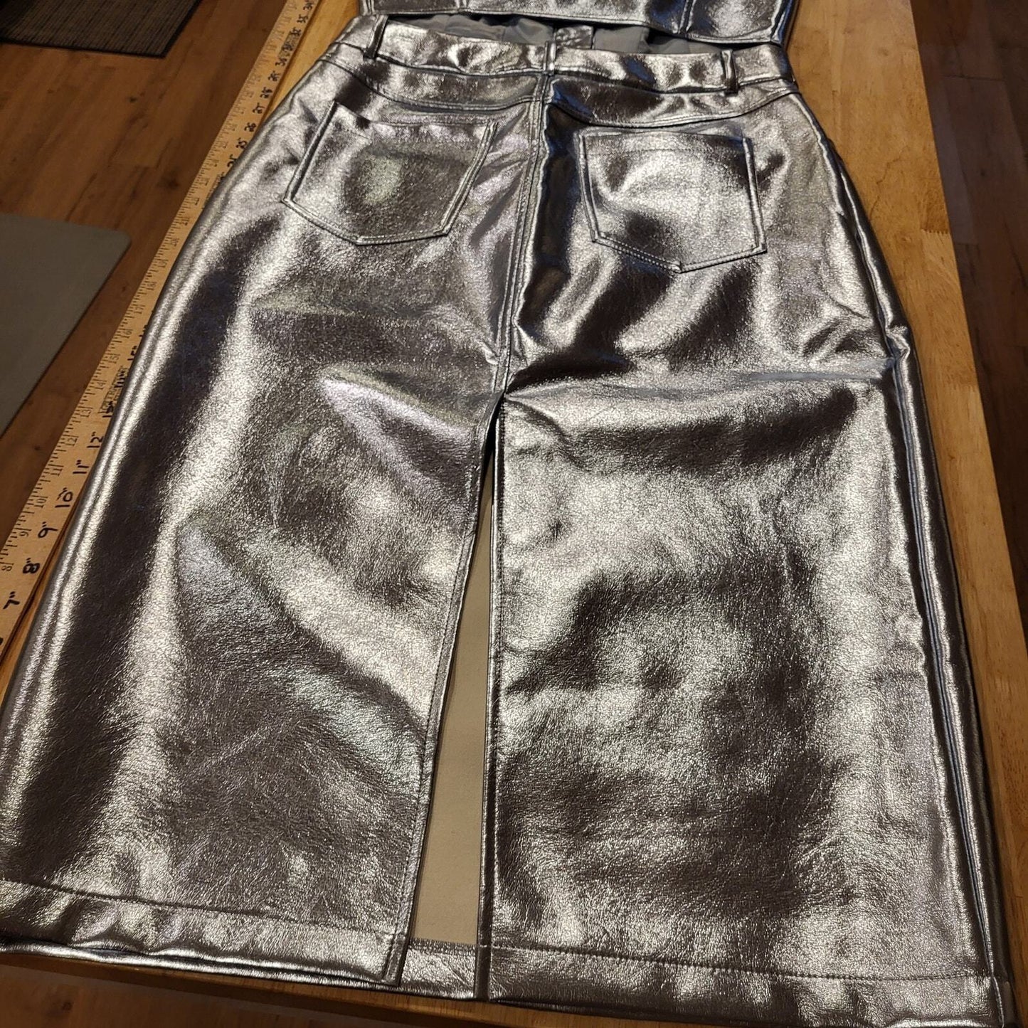Nwt House of Harlow metallic pleather skirt & top set Large 32" Waist 19" p2p