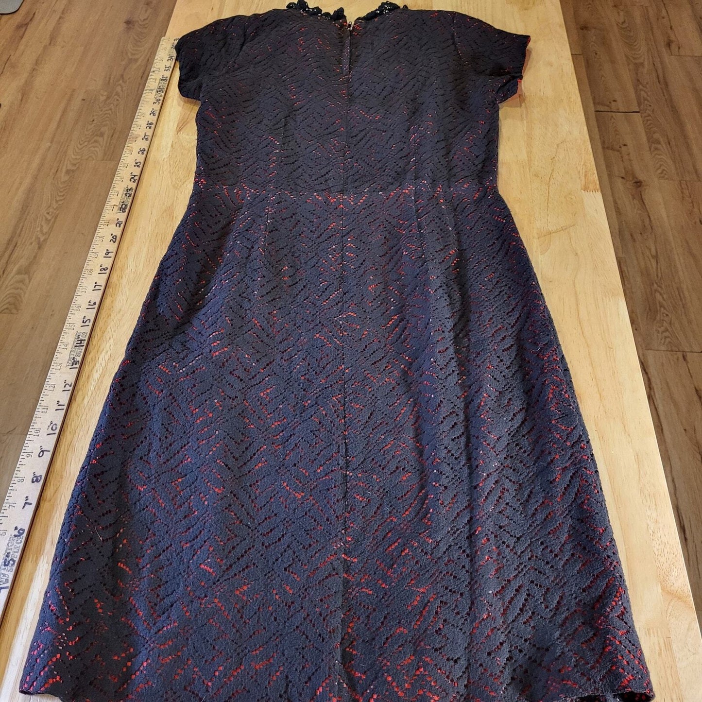Vintage Handmade BLACK lace Dress Red Lining GOTH vampire Dress Cap Sleeve 15" 