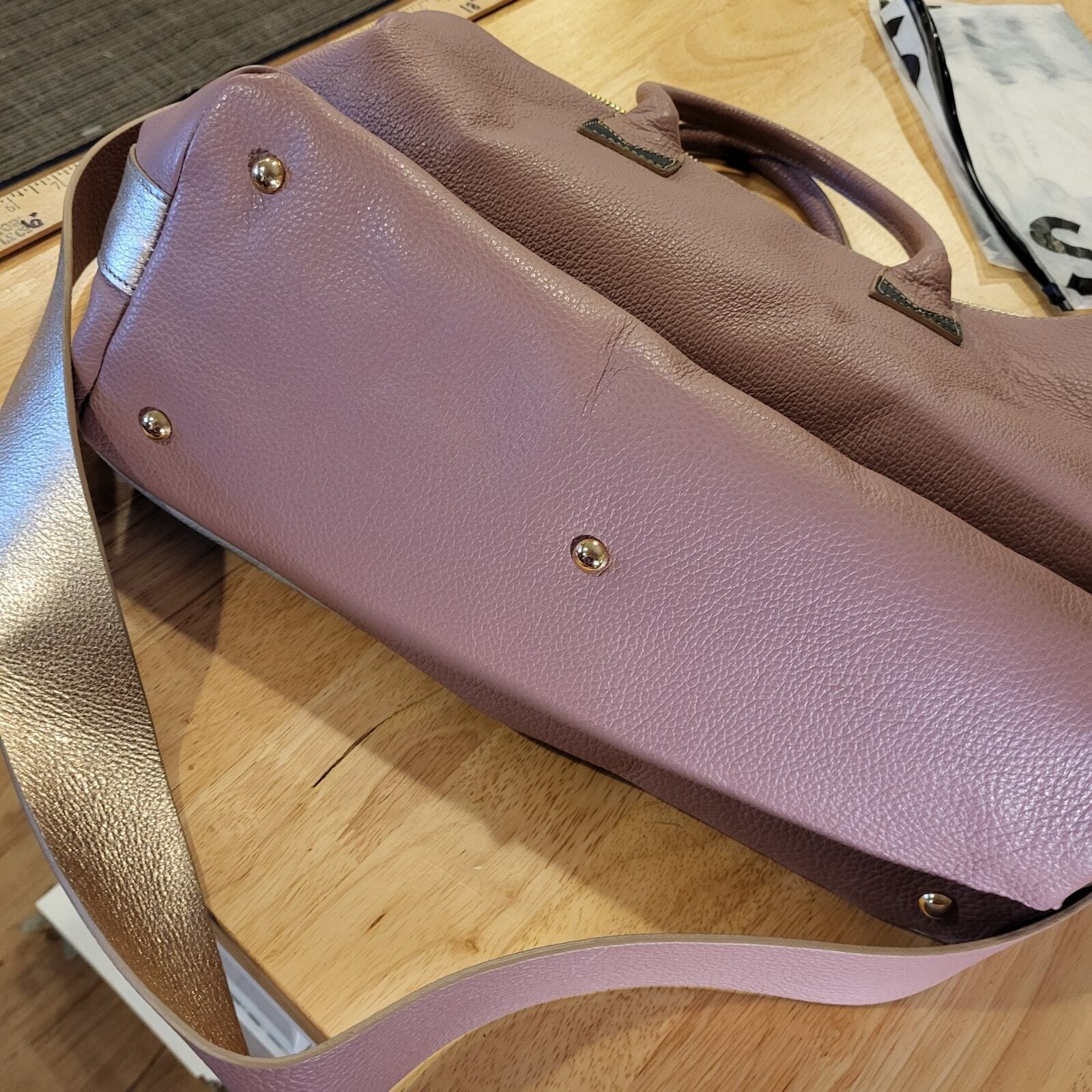 New! Vittoria Napoli Made in Italy Genuine Leather Pastel Metallic Shoulder 