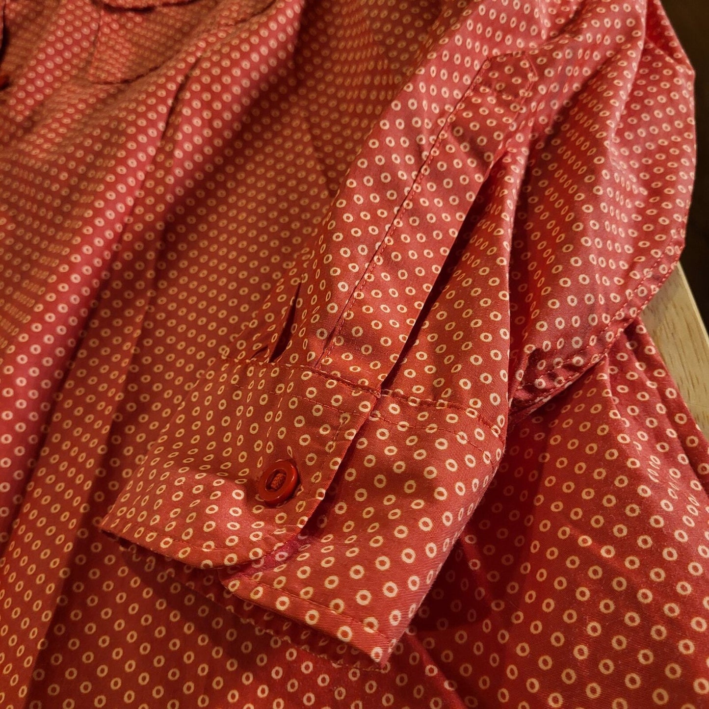 Lands End Large 14/16  Cotton-Poly Blend Red Dotted Button Up Collared shirt