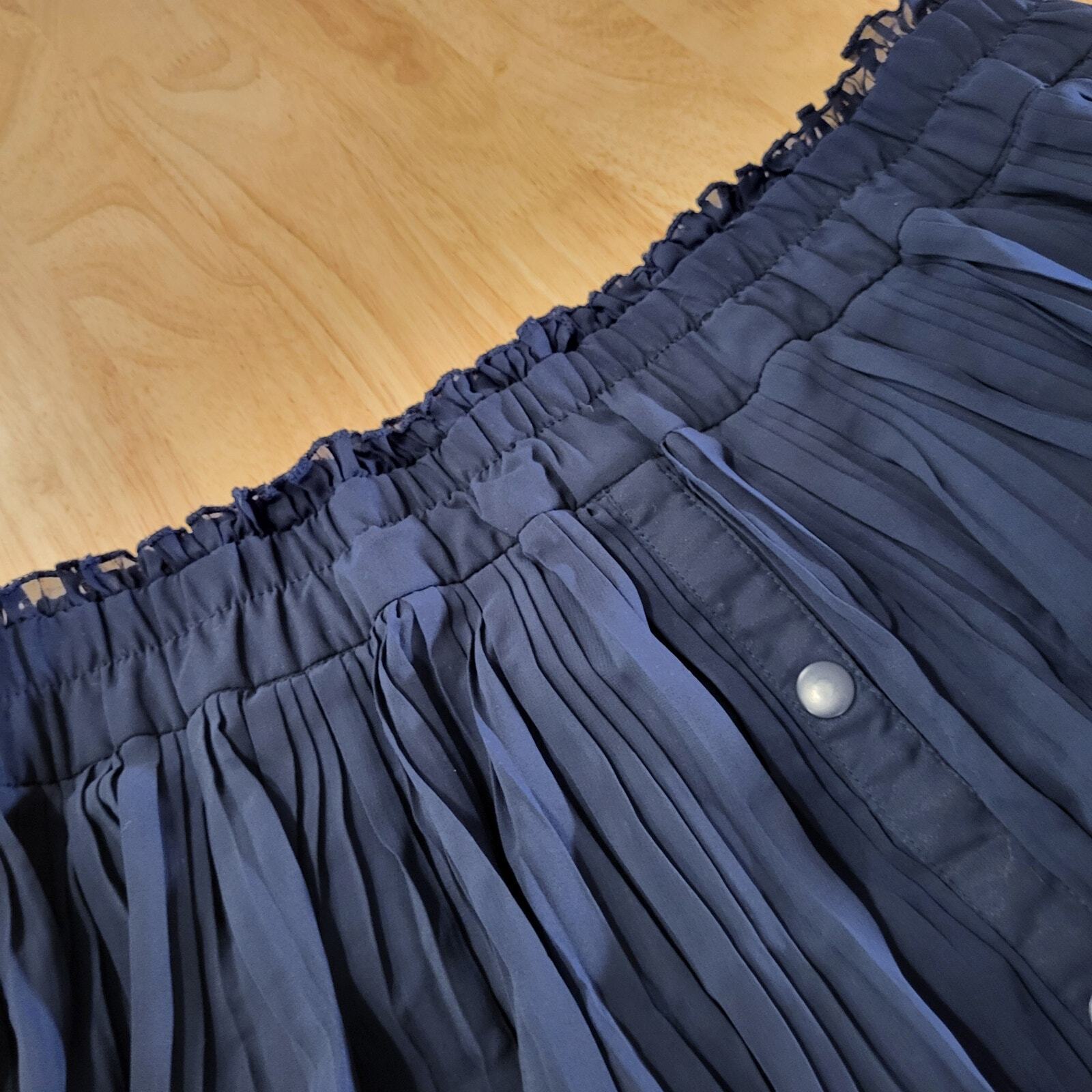 Est. 1946 Navy Blue Pleated Elastic Waist Skirt Button 18/20w Mid Length Rayon