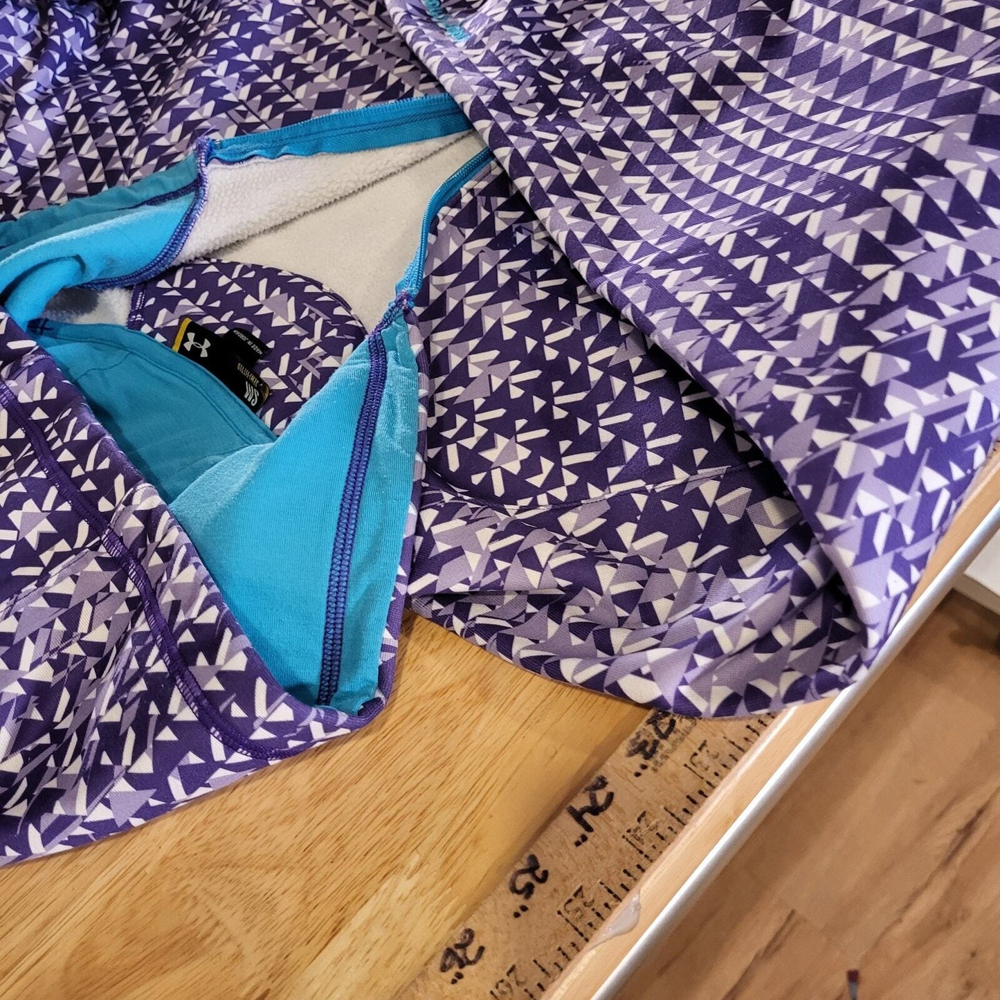 Under Armour Semi-fitted Purple Geometric Print Full Zip Hoodie Small 