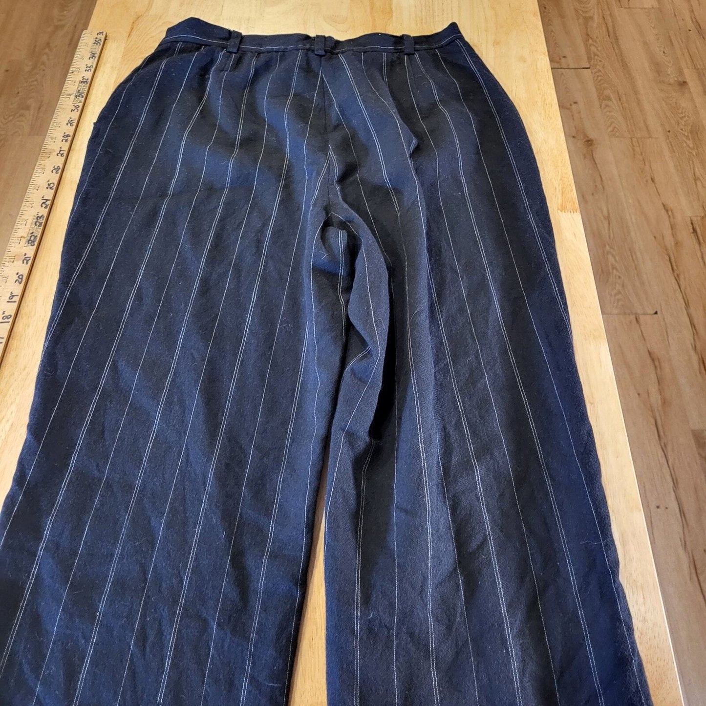David N. 100% New Wool Woolmark Slacks Size 12 Blue Pinstripe Straight Pleated 