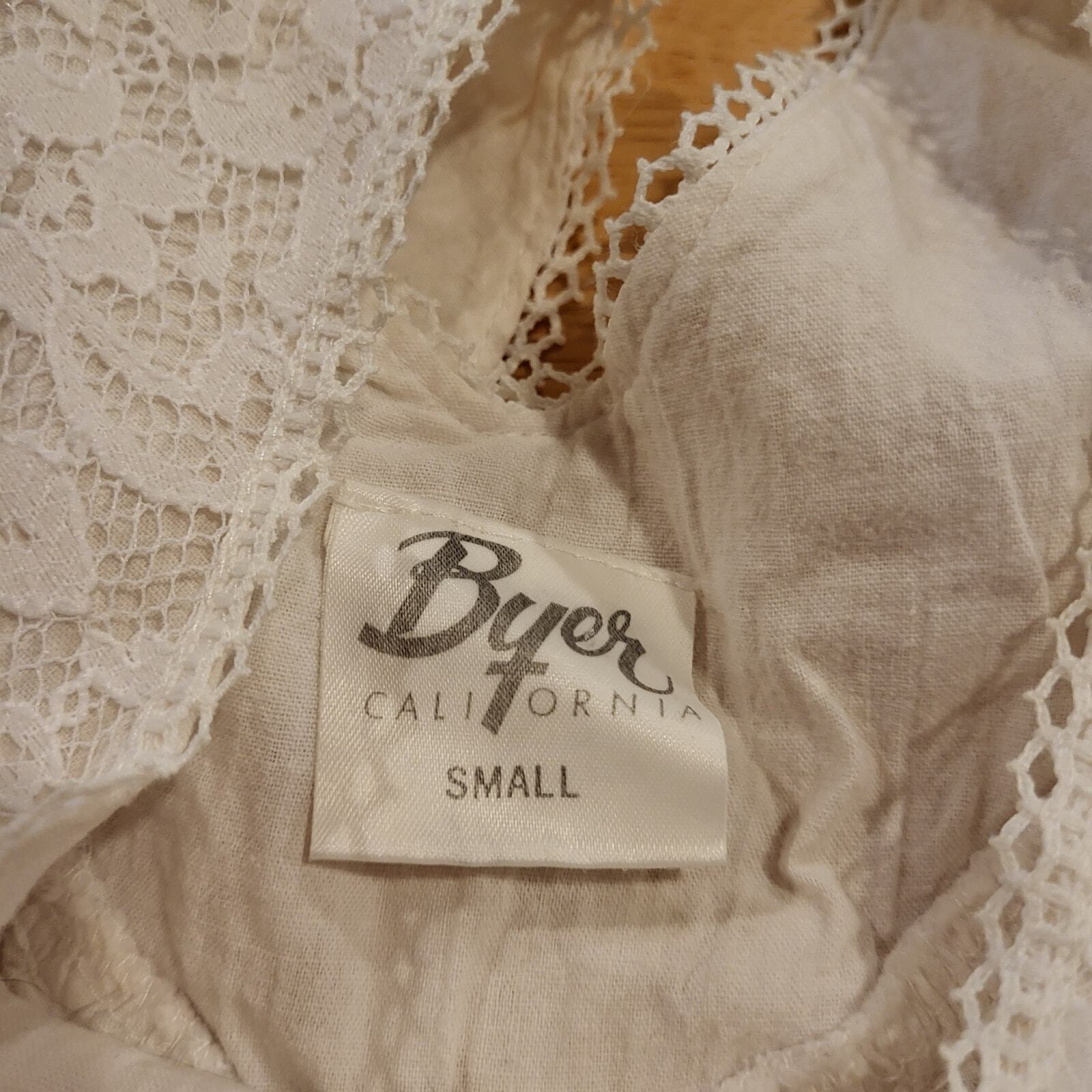 Byer California Cotton Lace Wing Sleeve White Blouse 19" Pit2Pit Small
