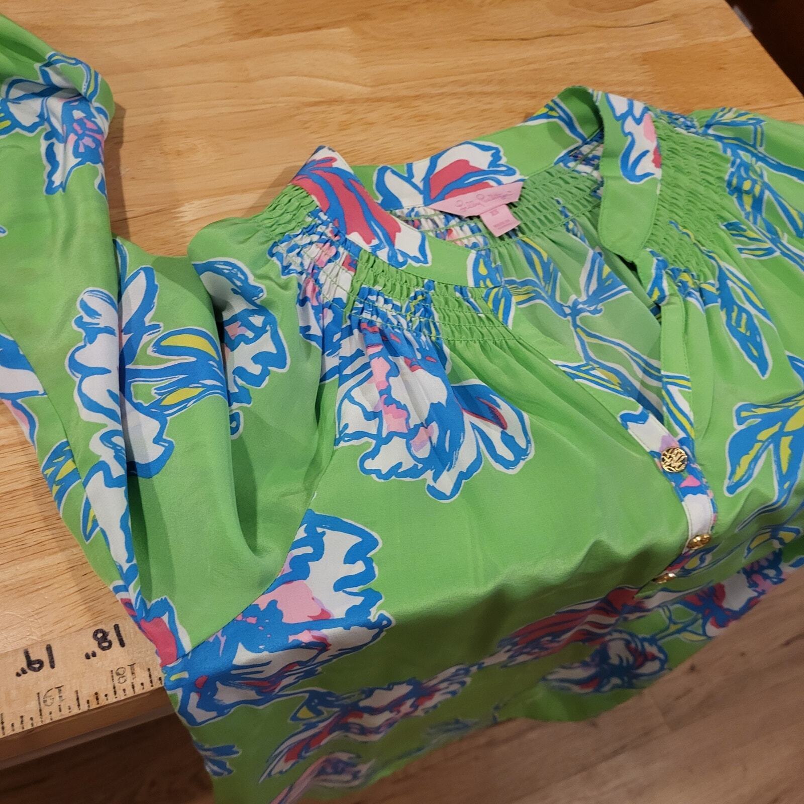 Lilly Pulitzer Green rayon Floral Blouse Long Sleeve gold button gathered neck