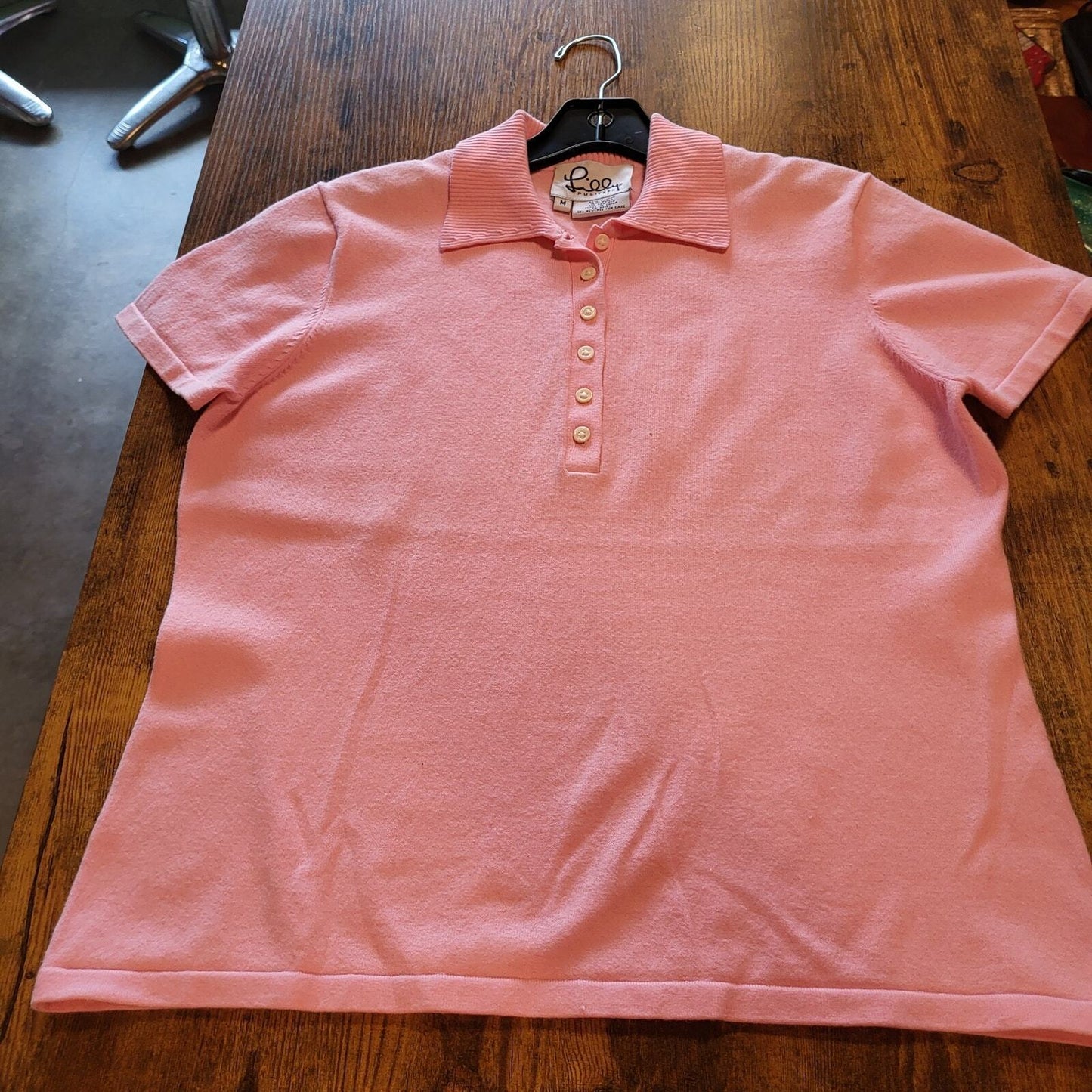 Lilly Pulitzer Pink Cotton Golf Polo Size Medium Collared Stretch Button 19" P2P