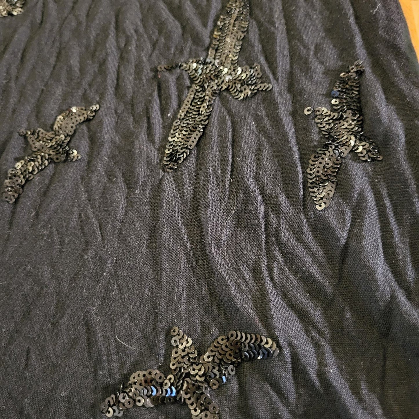 Tory Burch Black t-shirt Sequin Bird Embroidery XS 17" P2P 26" long 