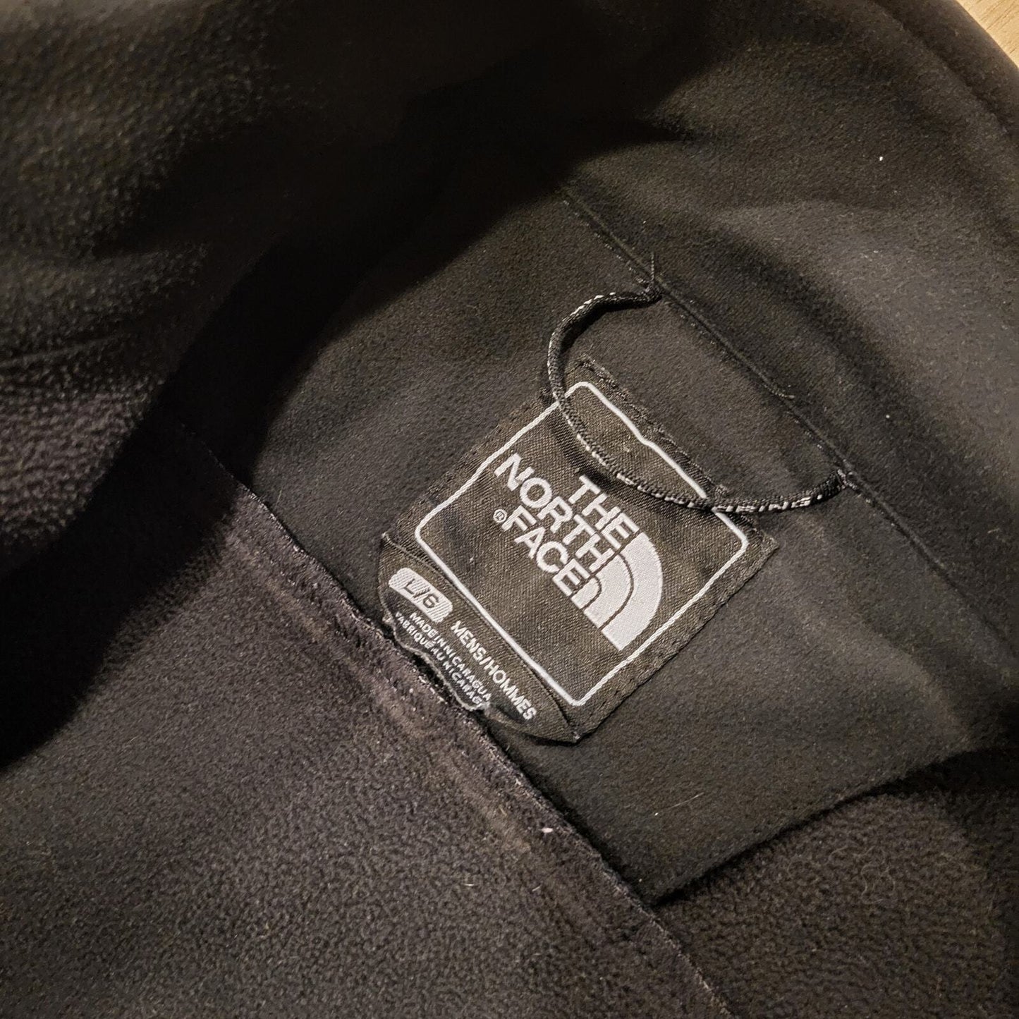 The North Face Black Large Long Sleeve Jacket 25" P2P *Missing closure on sleeve