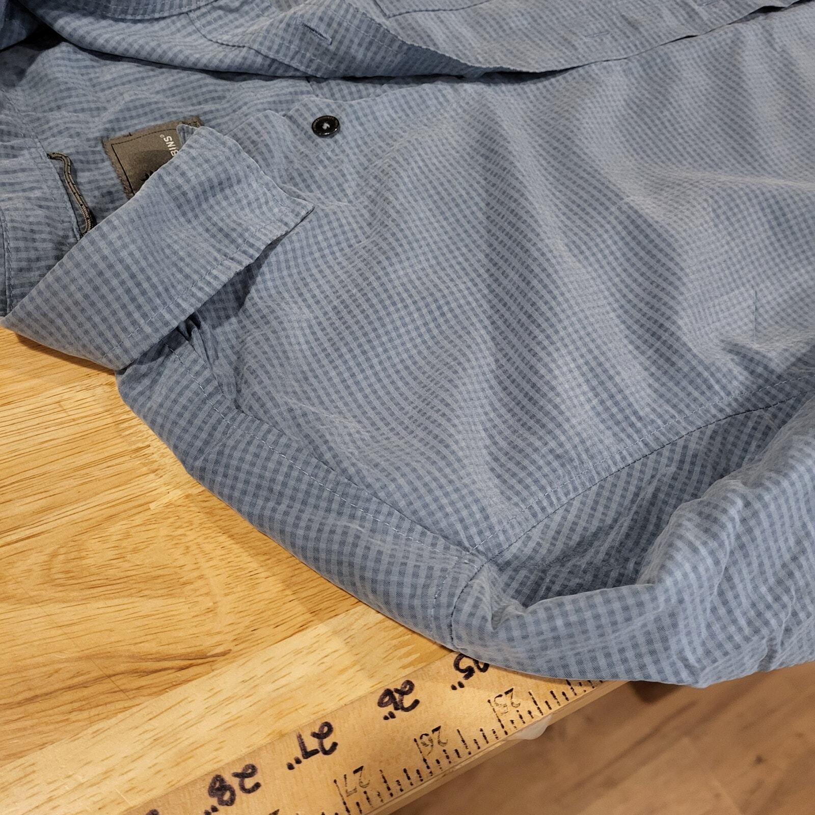 Royal Robbins Blue Short Sleeve Collared Button Down Woven Shirt Medium