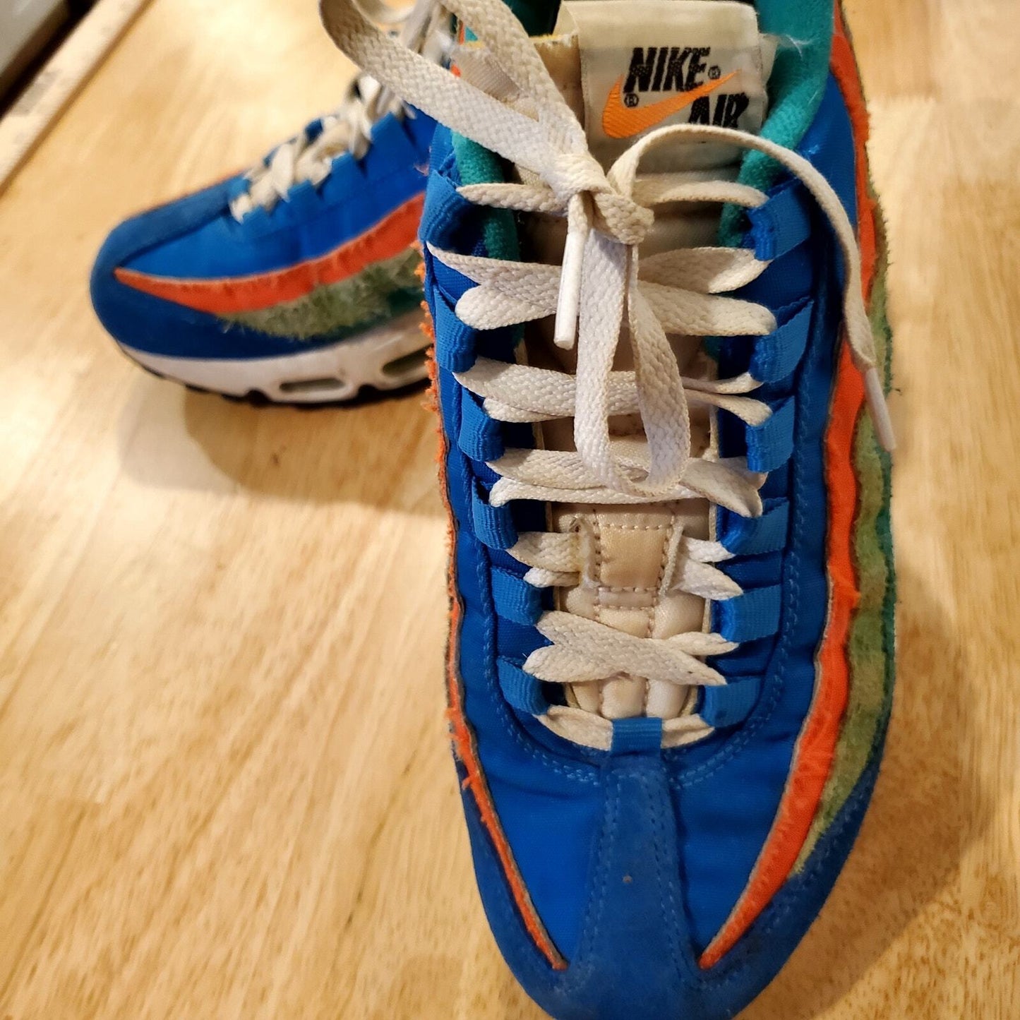 Nike Air Max 95 SE (DH2718-400) - "Running Club" Size 7.5 Green Blue Orange