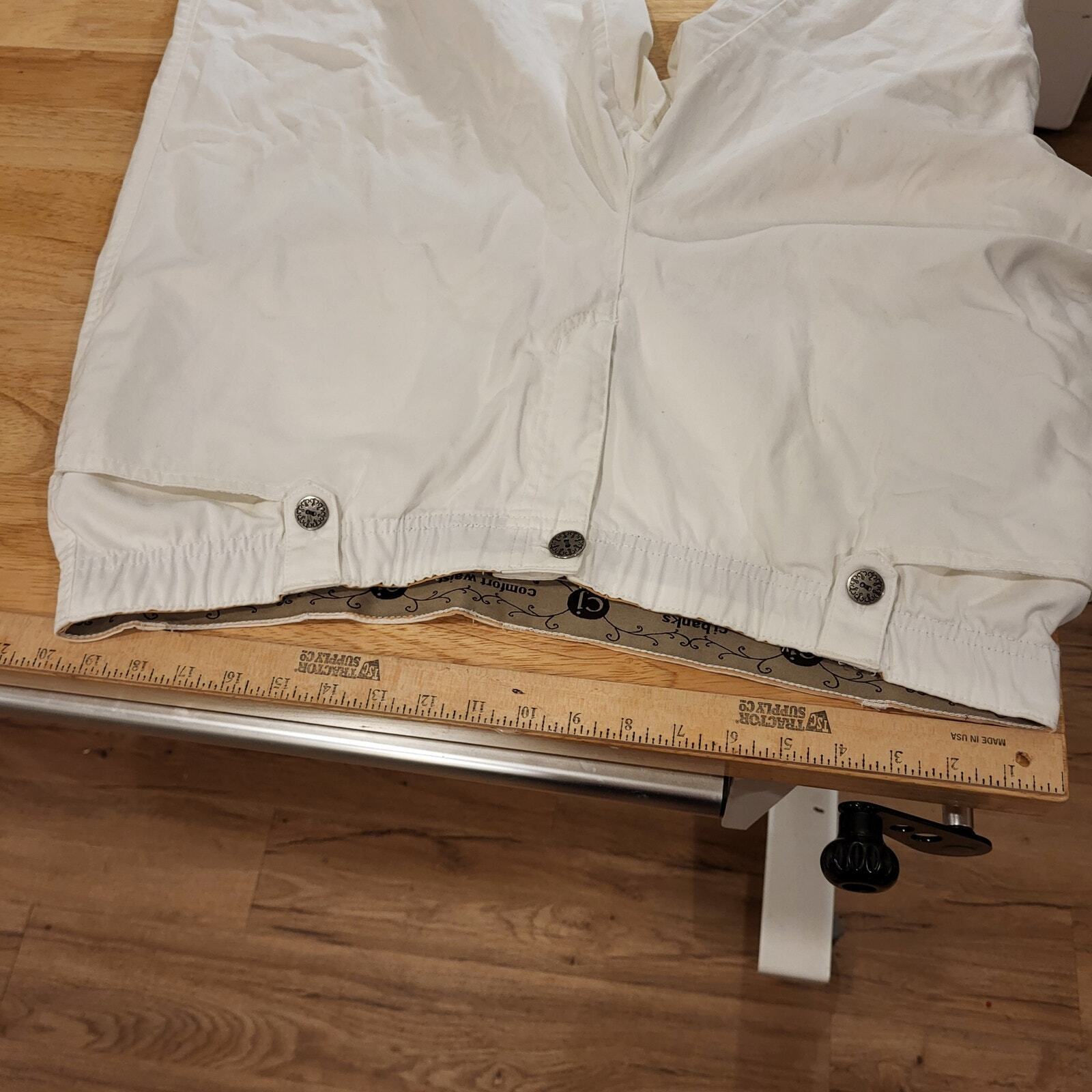 C. J. Banks Comfort Waist 20W White Bermuda Shorts Long 25" Length 40" Waist