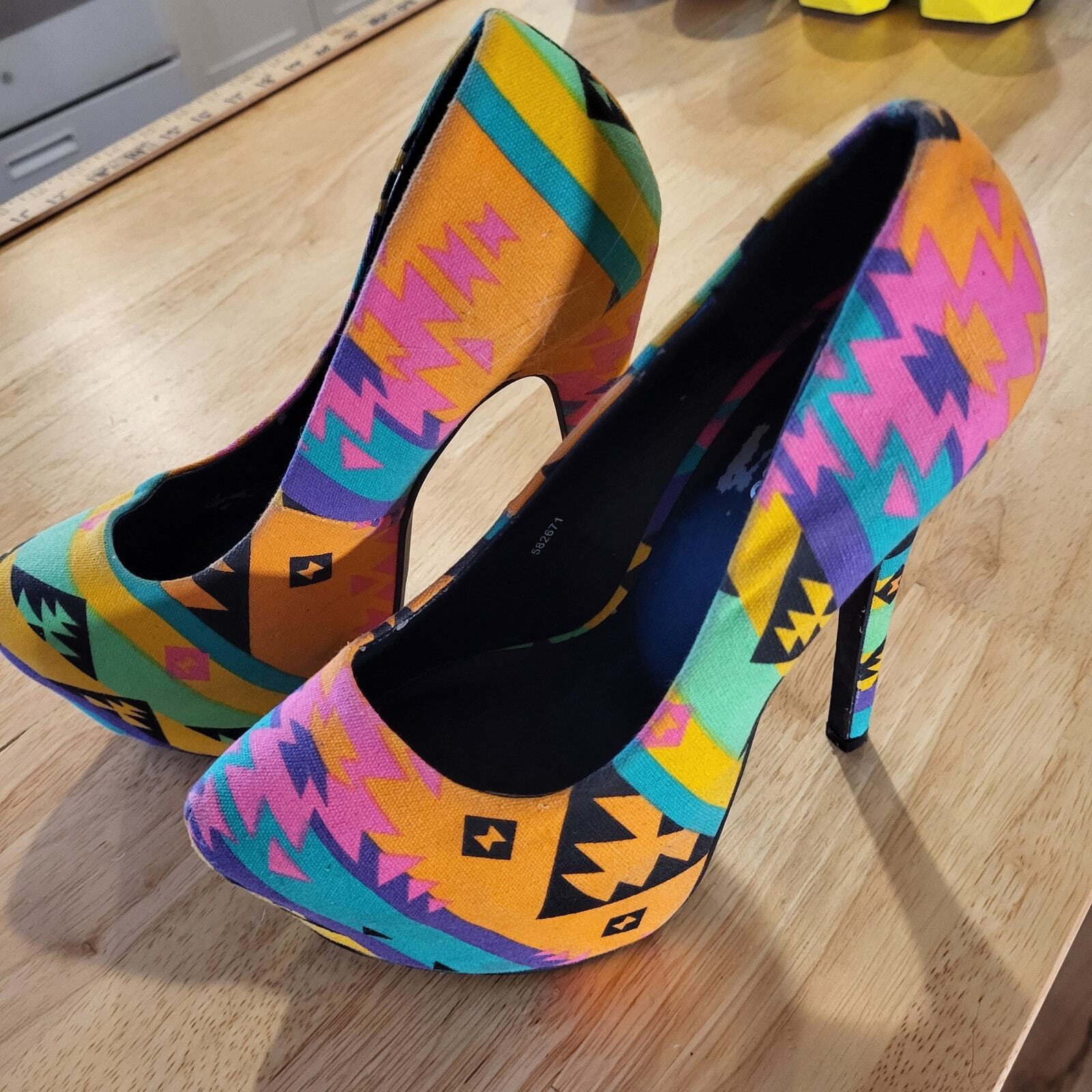 Charlotte Russe Neon Aztec Print Platform Heels Size 6 cloth high stiletto 