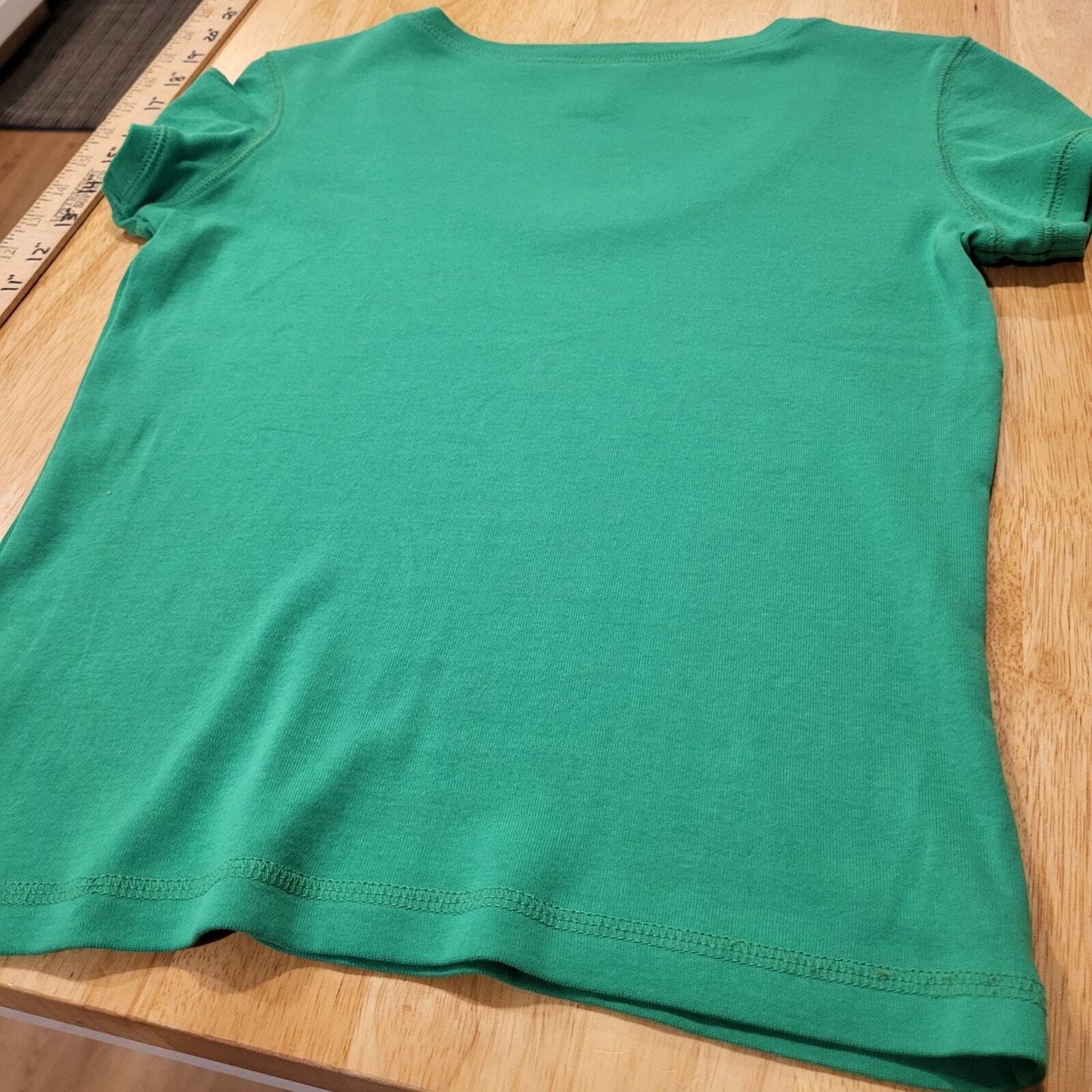 Lilly Pulitzer Green V-Neck T-Shirt 100% Pima Cotton XS