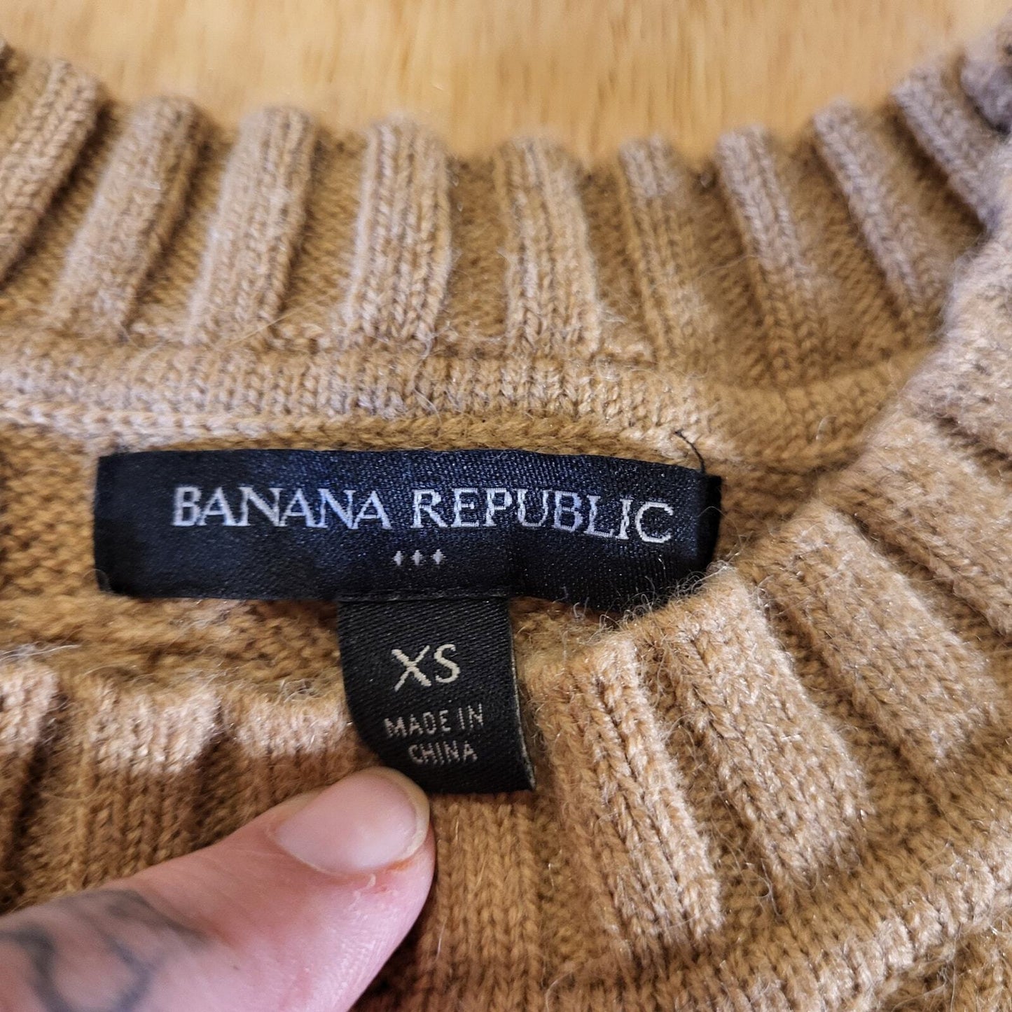 Brown Cable Knit Banana Republic Sweater XS  Crew Neck 