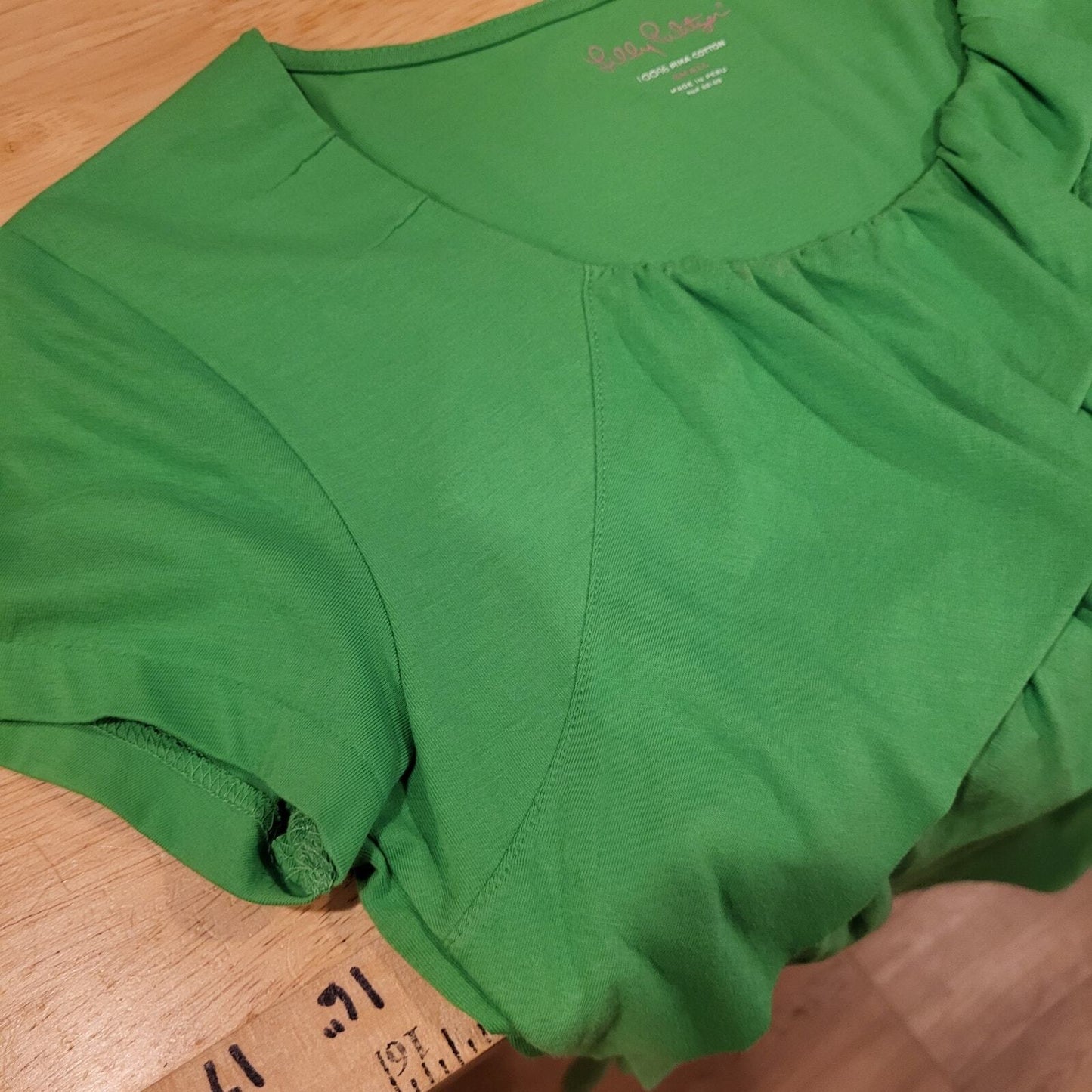Lilly Pulitzer green gather sleeve small 15-in pit to pit 100% cotton t-shirt