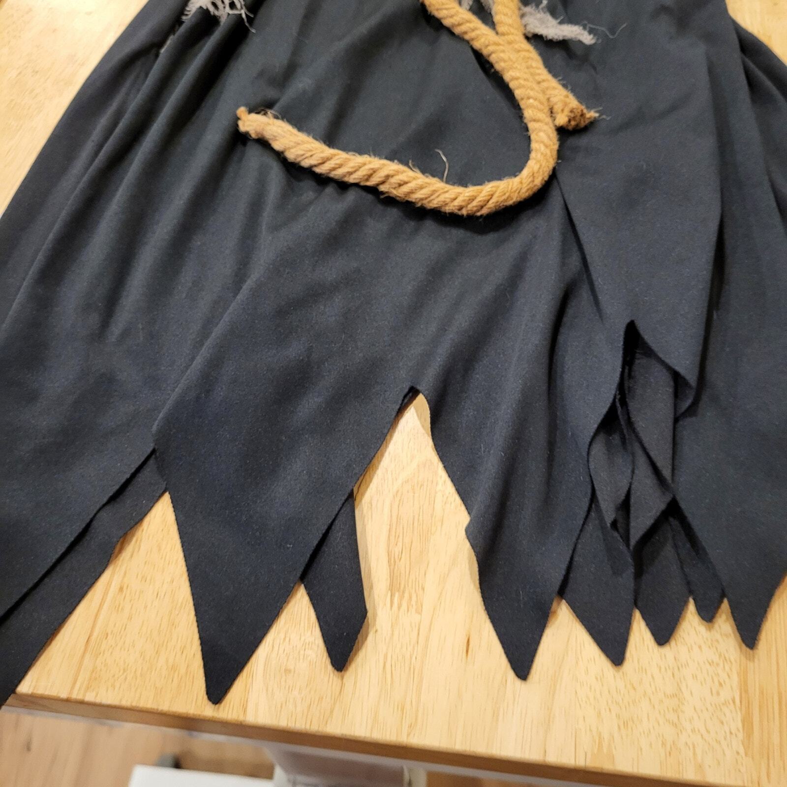 Halloween Costume Skeleton Ghost Long Black Robe Frayed Hem Scary M/10