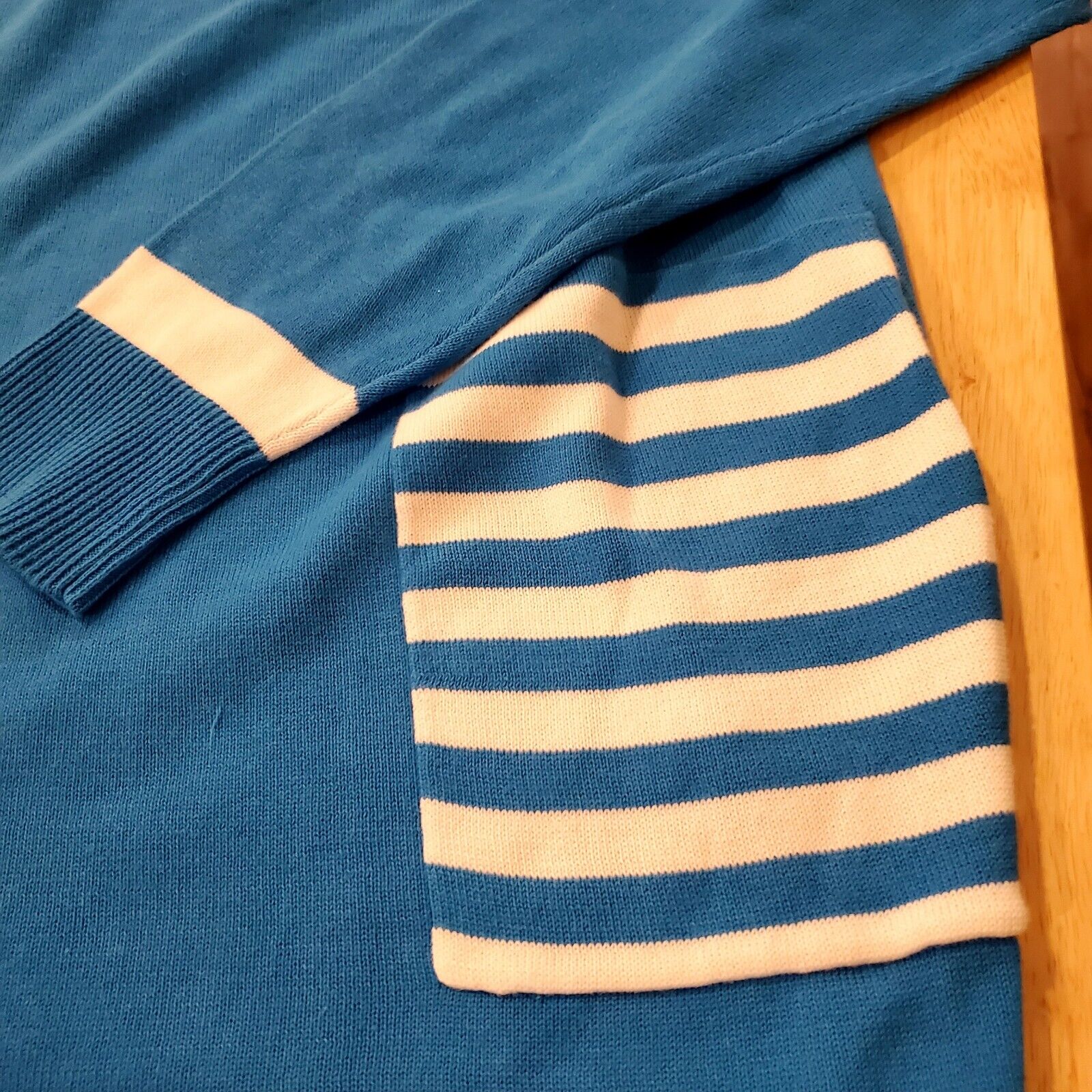 100% Pima Cotton Sweater Blue  With White Stripes Ten-0h-8 Large Crew Neck Knit