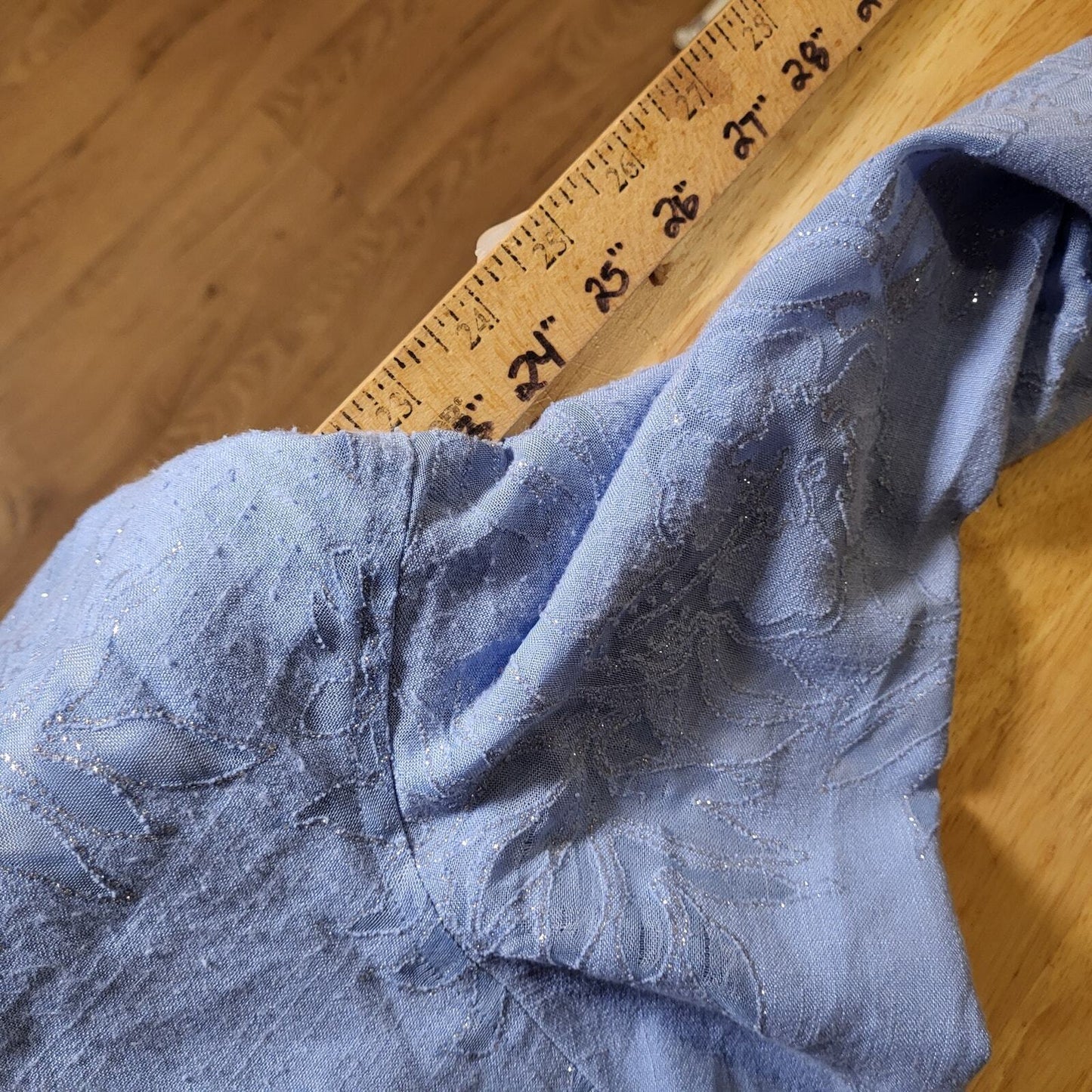 Sag Harbor Blue Metallic Burnout Flor Button Collard Sheer 23" P2P 24" Long 