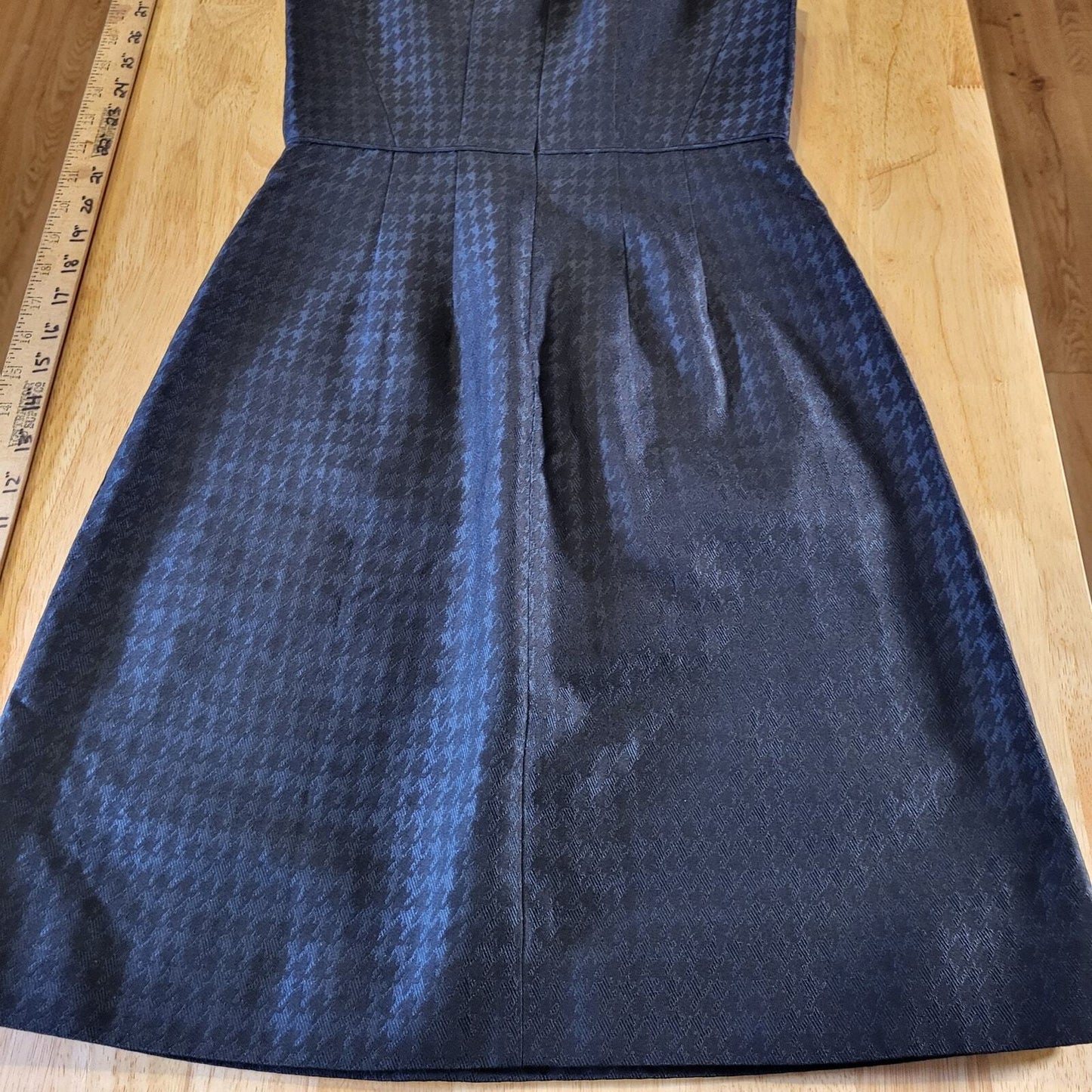 Banana Republic Houndstooth Wool Sleeveless Pencil Dress Size 0 15" P2P 26" W