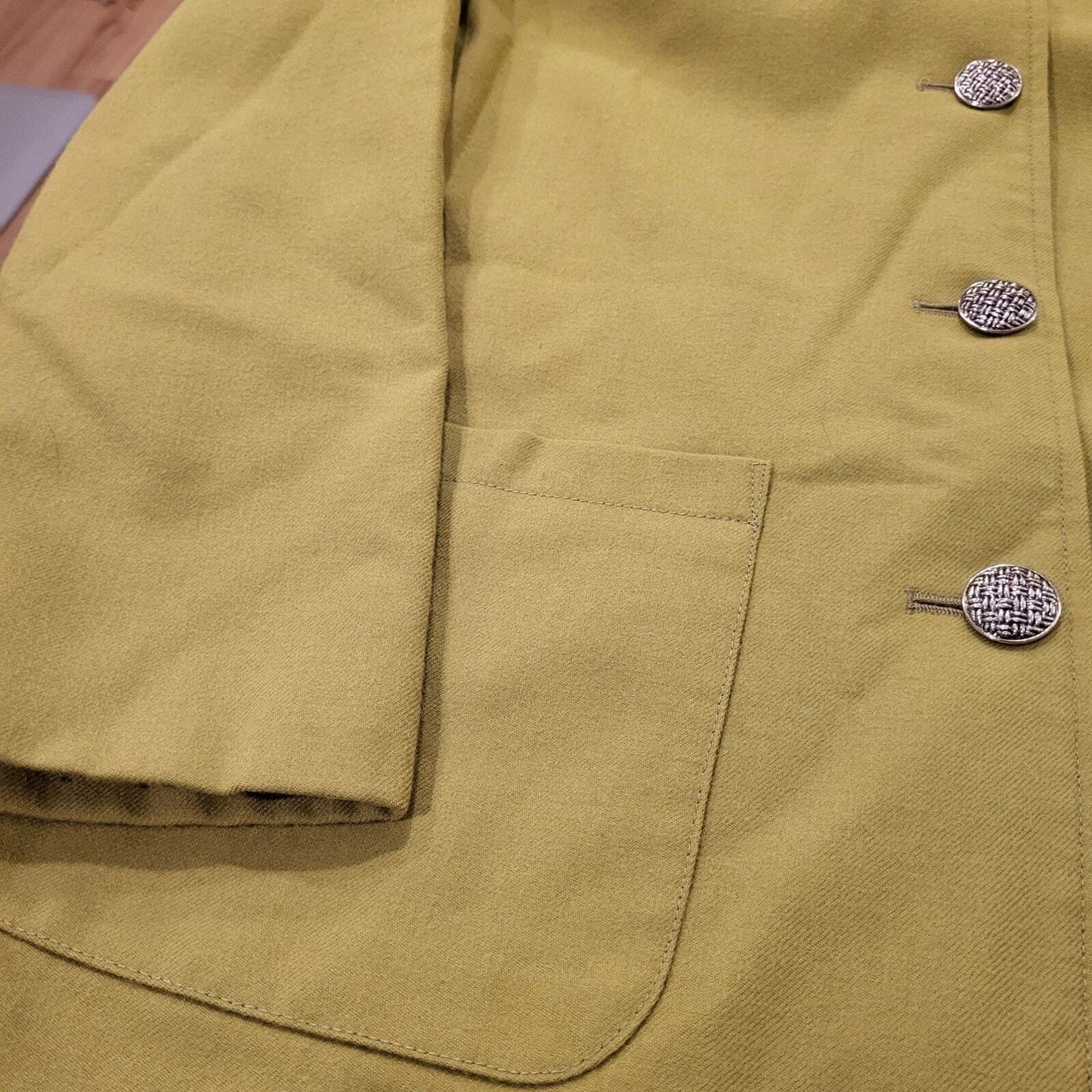 Vintage chartreuse green wool Danielle Martin coat button detail small 20" p2p