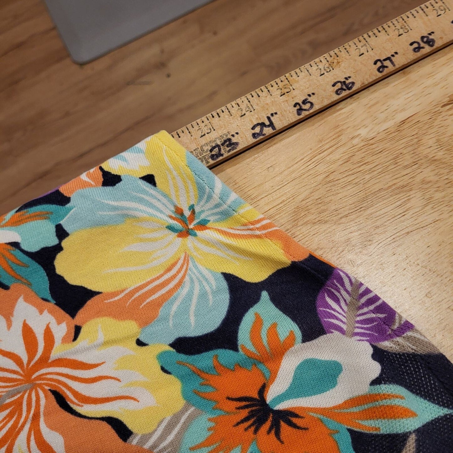 Talbots extra large 60% cotton 40% rayon Floral sweater knit Floral blue 23" P2P