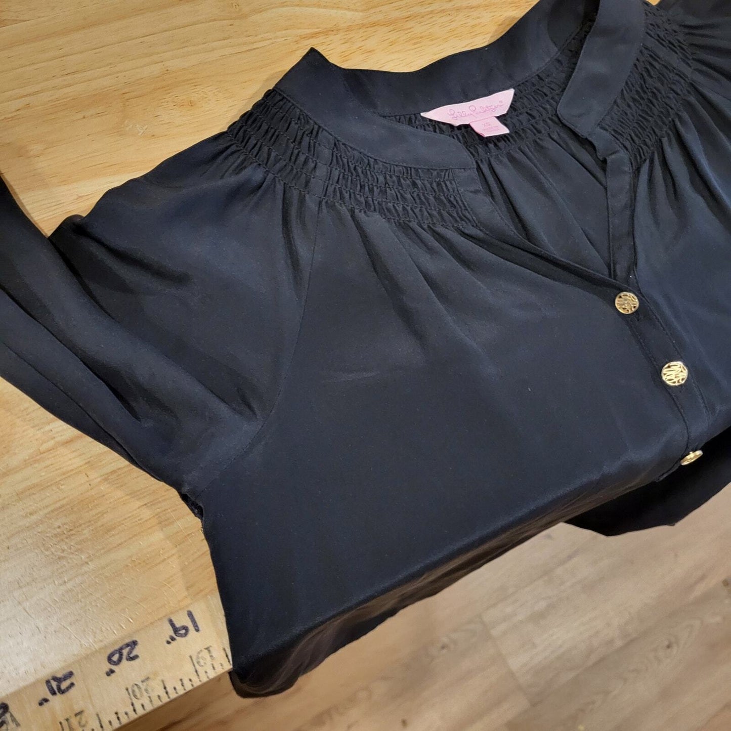 Lilly Pulitzer Black Blouse Gold Buttons Balloon Sleeve XS Neckline Detail