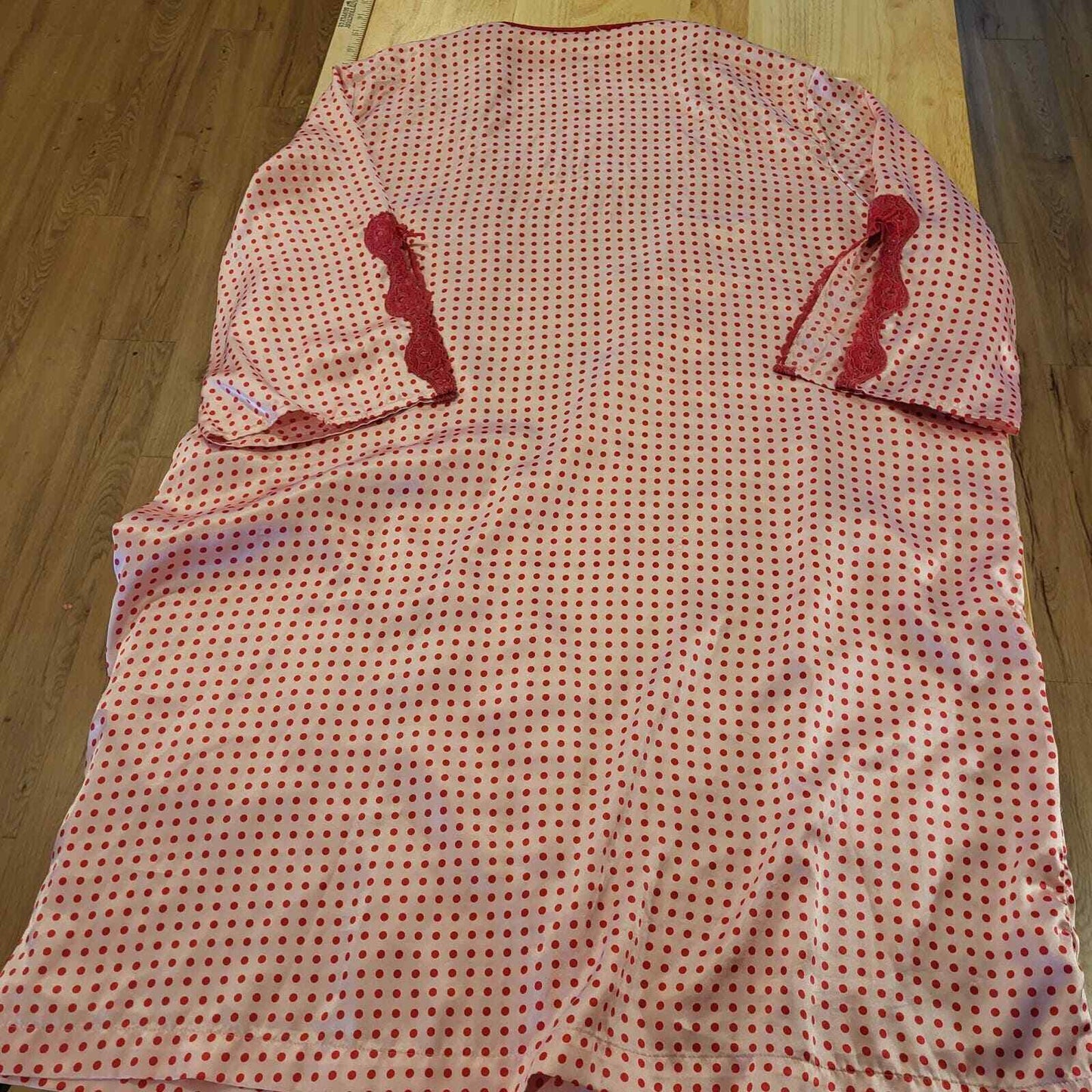 Pink & Red Polka Dot Satin Short Robe Lace Detail 26" Pit To Pit
