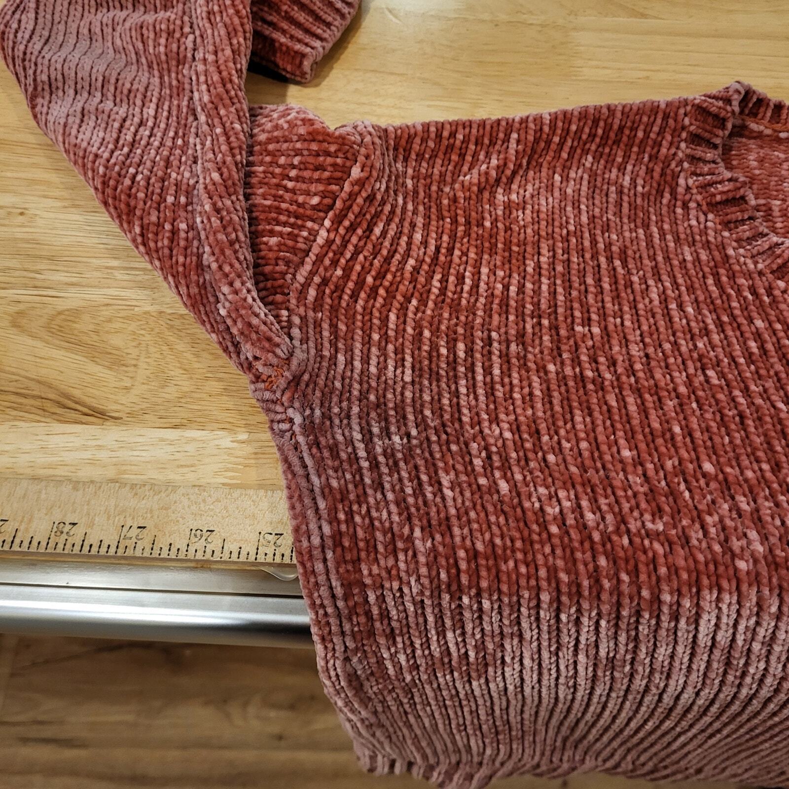 Dusty Rose Gap pink chenille sweater gently worn elbows size medium