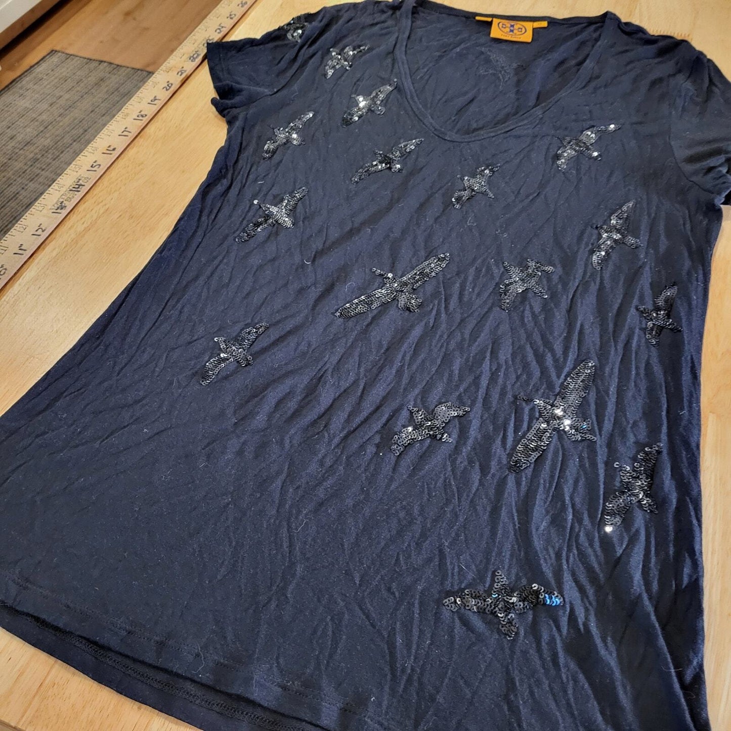 Tory Burch Black t-shirt Sequin Bird Embroidery XS 17" P2P 26" long 