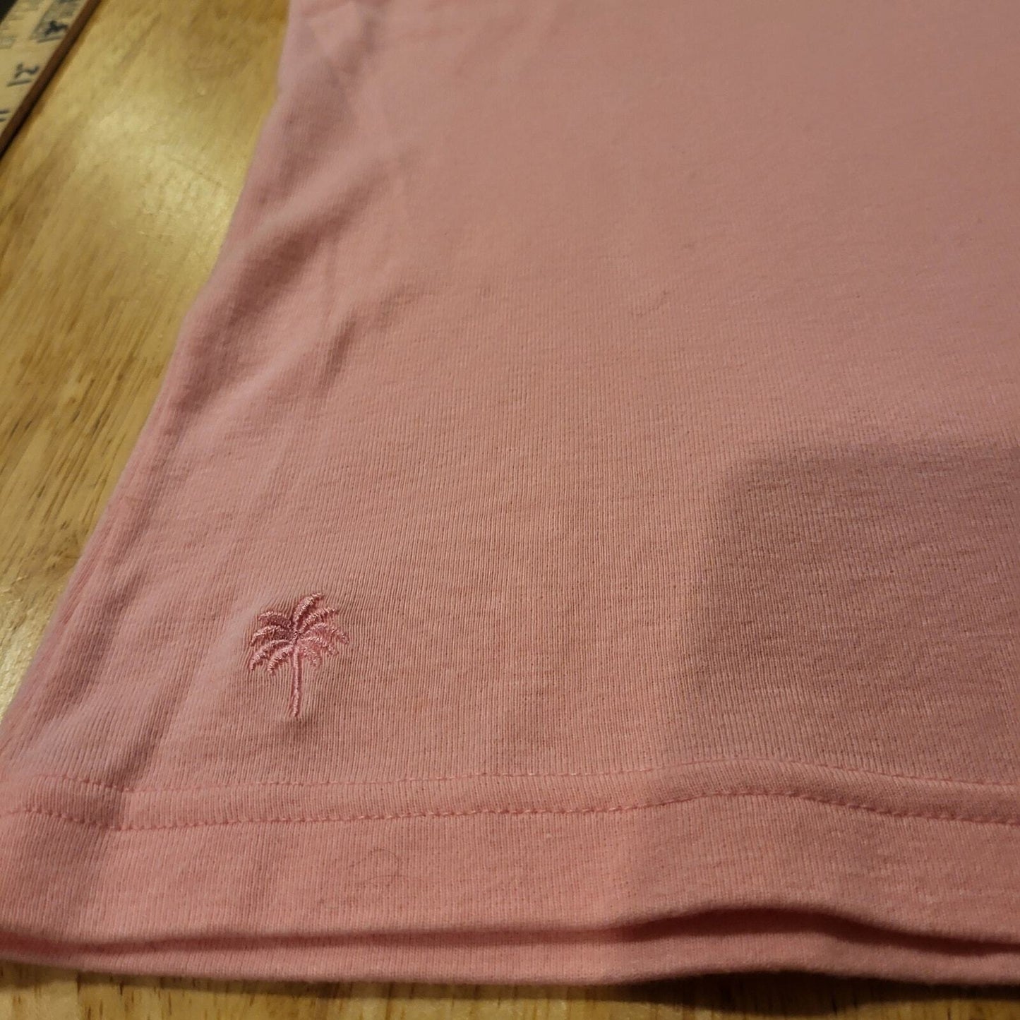 Lilly Pulitzer pink v-neck 100% cotton Jersey t-shirt small