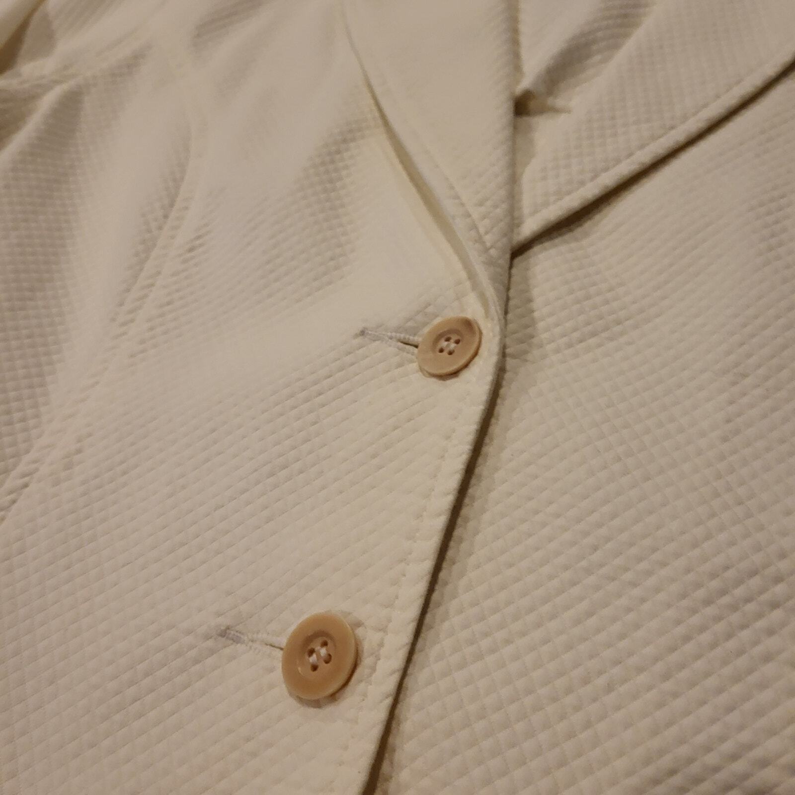 Lilly Pulitzer White Honeycomb Blazer Small 17" Pit to Pit Button Pocket 