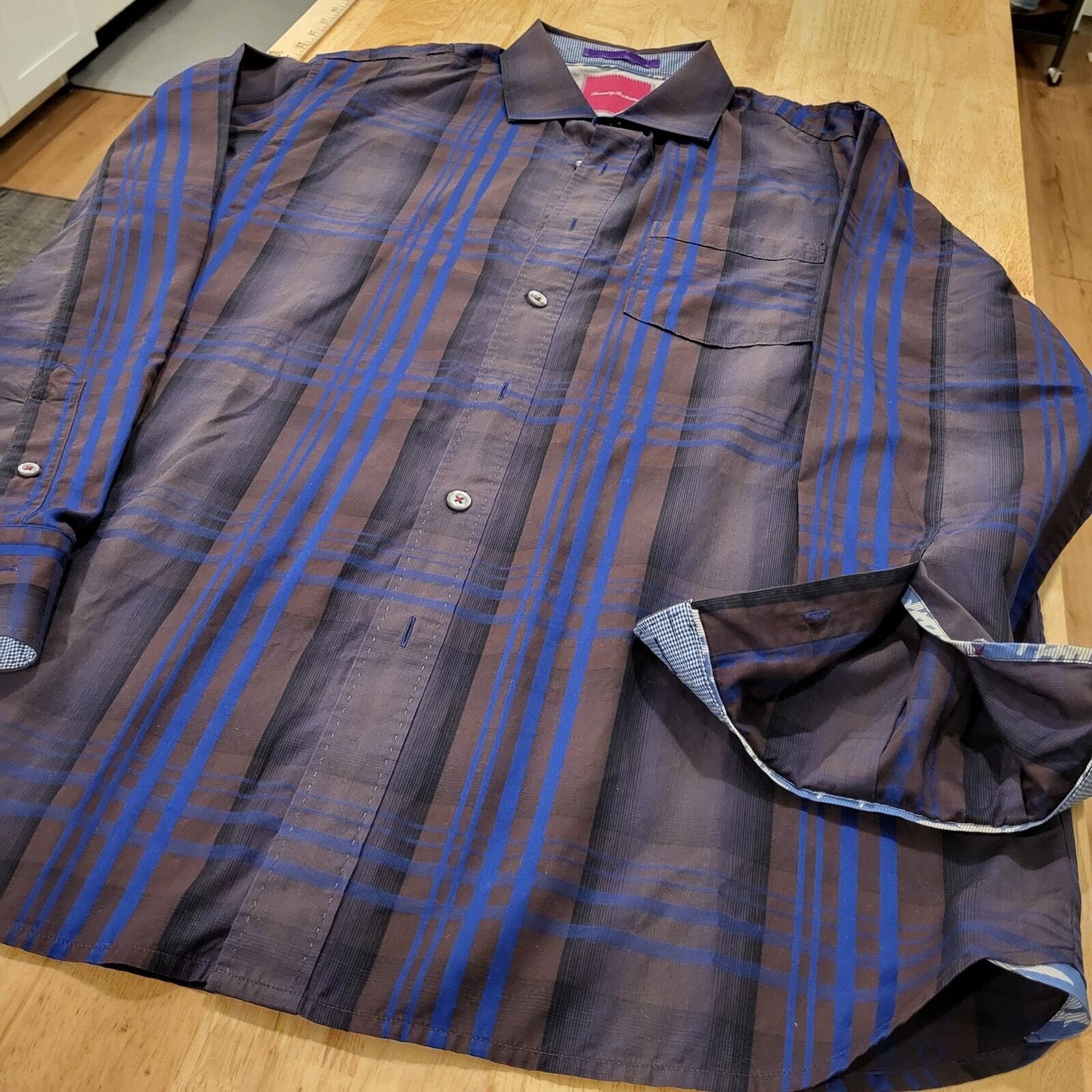 Tommy Bahama Purple Plaid 100% Cotton Button Down Collared Shirt Contrast Cuff 