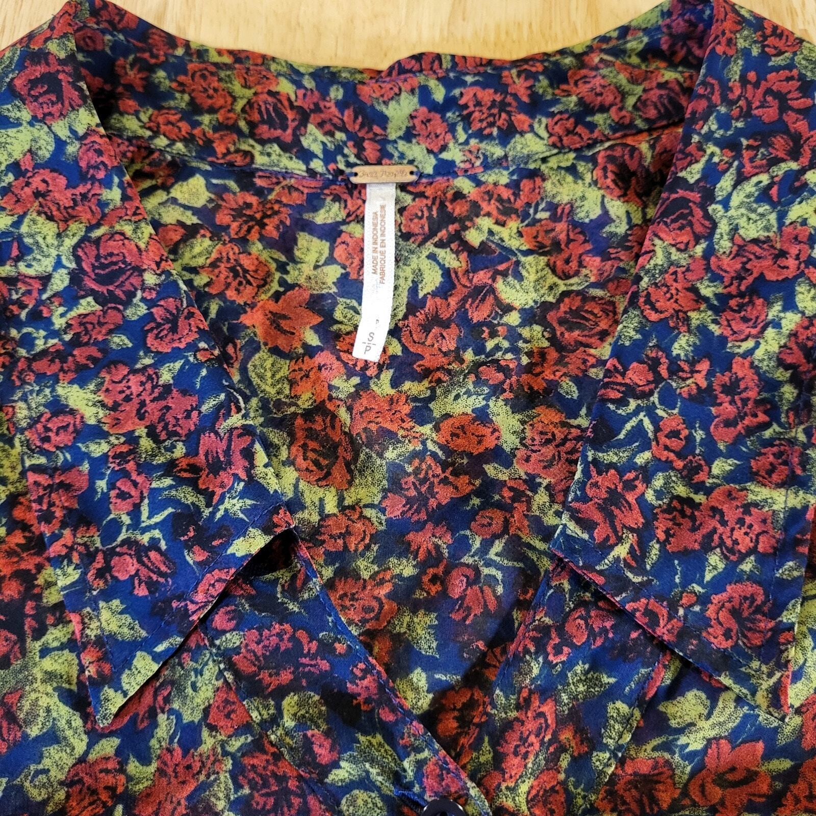 Free People Burgundy Floral Button Down Collared Shirt Small