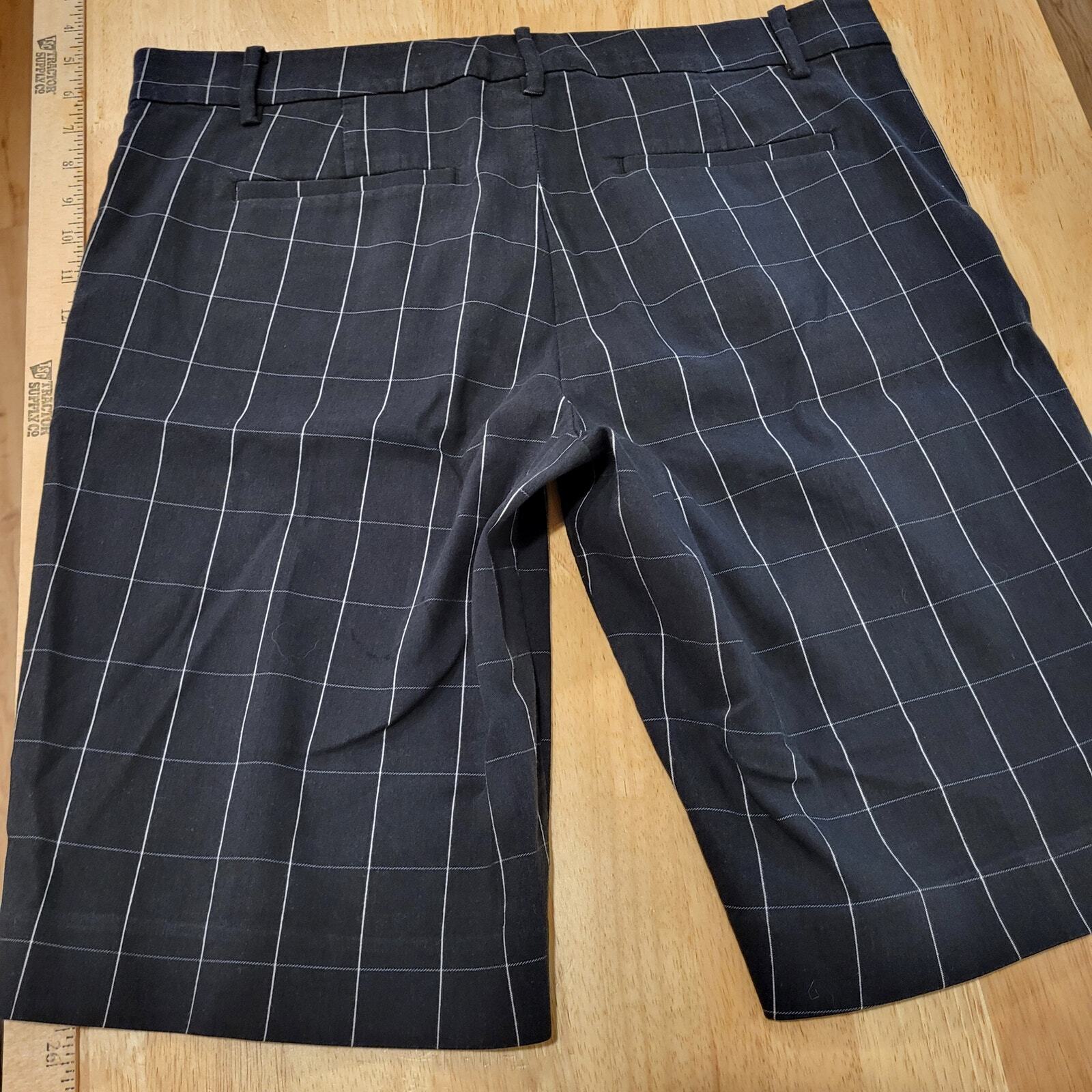 Lauren By Ralph Lauren Black Plaid Size 10 Shorts Pockets
